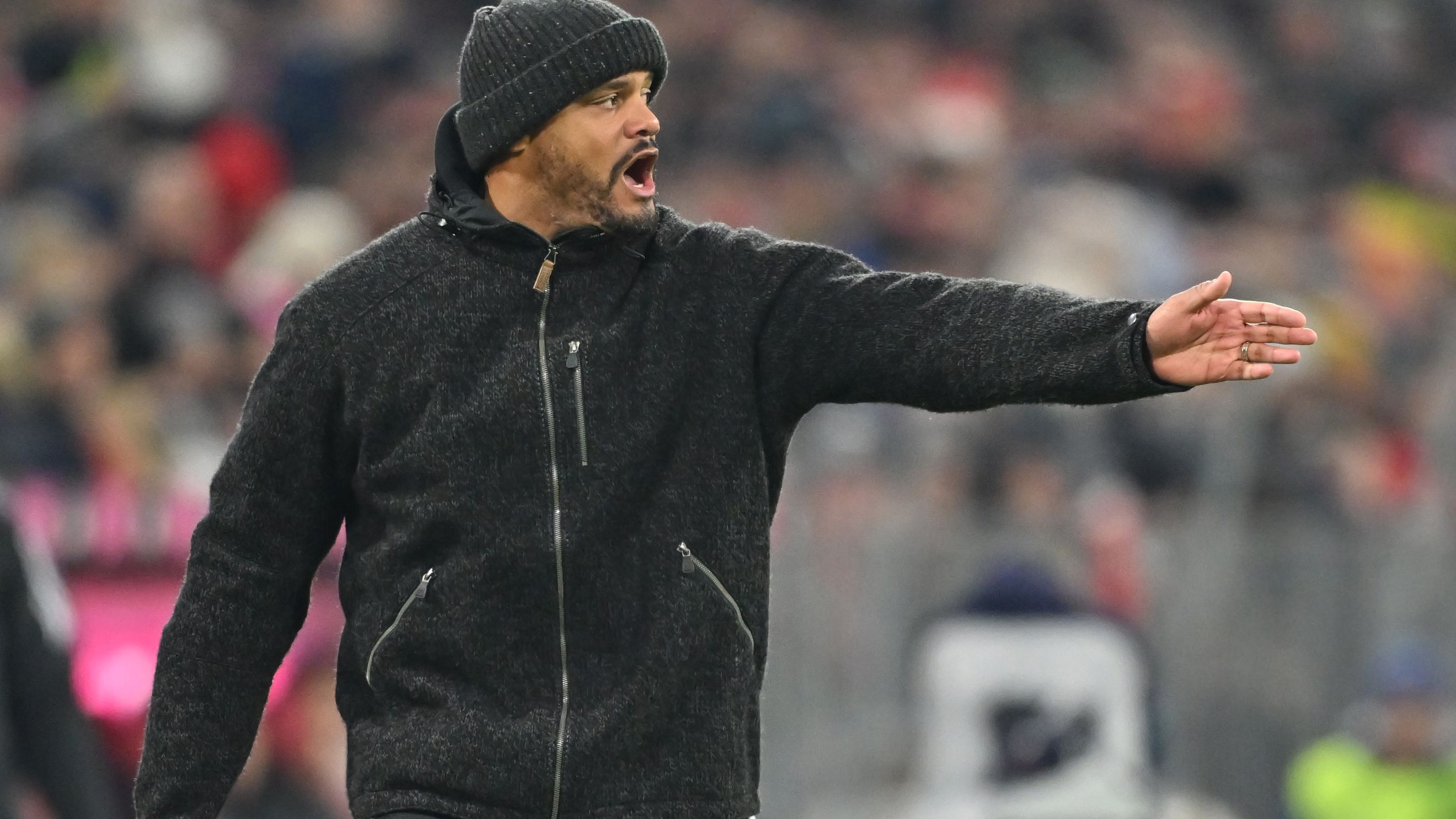 'What mistake?!' - Vincent Kompany has 'different opinion' on Manuel Neuer blunders as Bayern Munich boss addresses Arsenal defeat