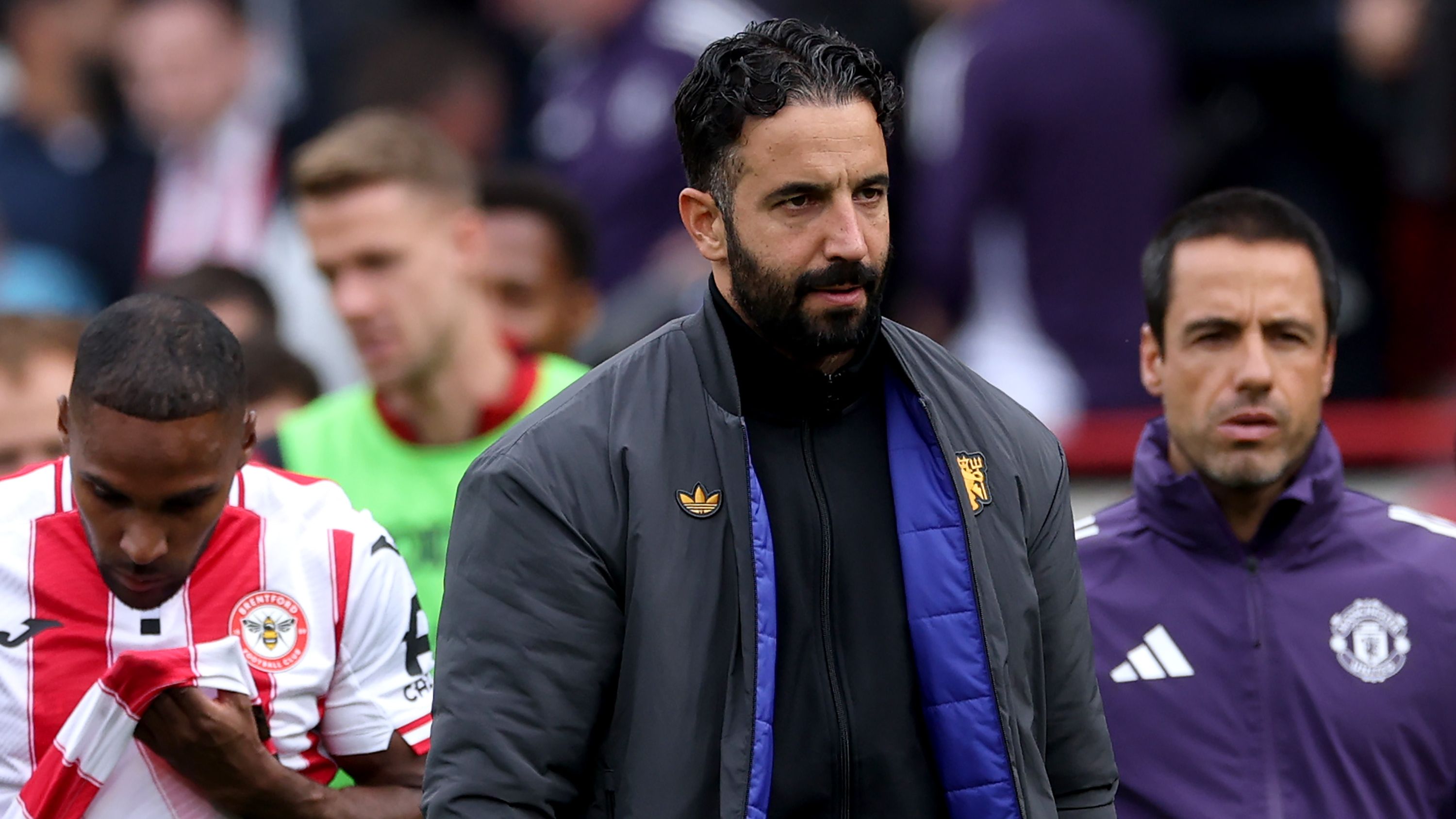 'I'm all in!' - Newcastle boss Eddie Howe sends loud and clear message after being tipped to replace floundering Manchester United boss Ruben Amorim