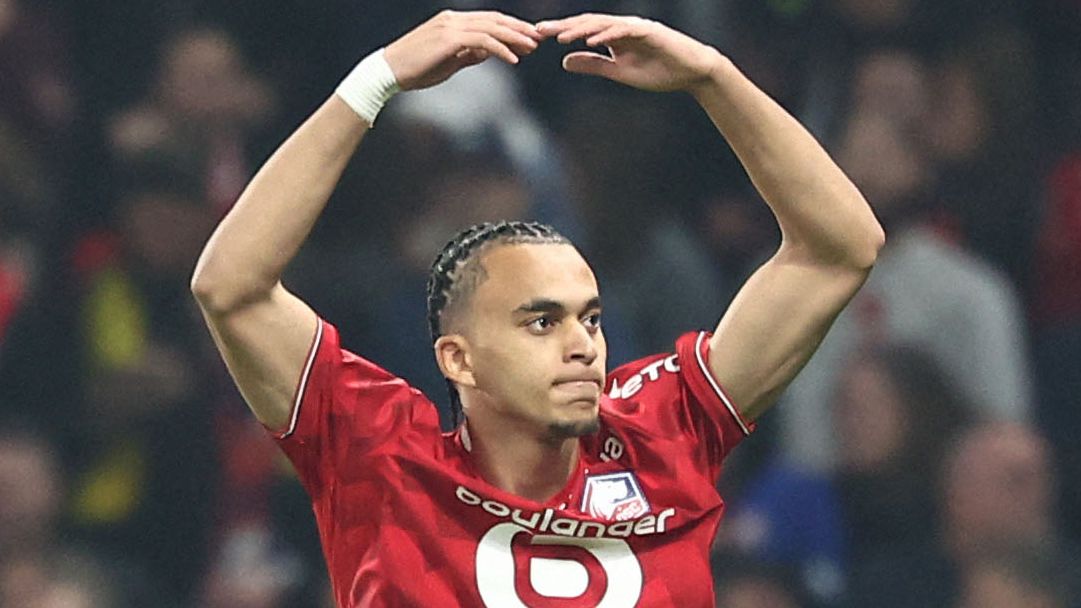 Leny Yoro makes surprise flying return to former club after starring for Man Utd in vital win over Sunderland