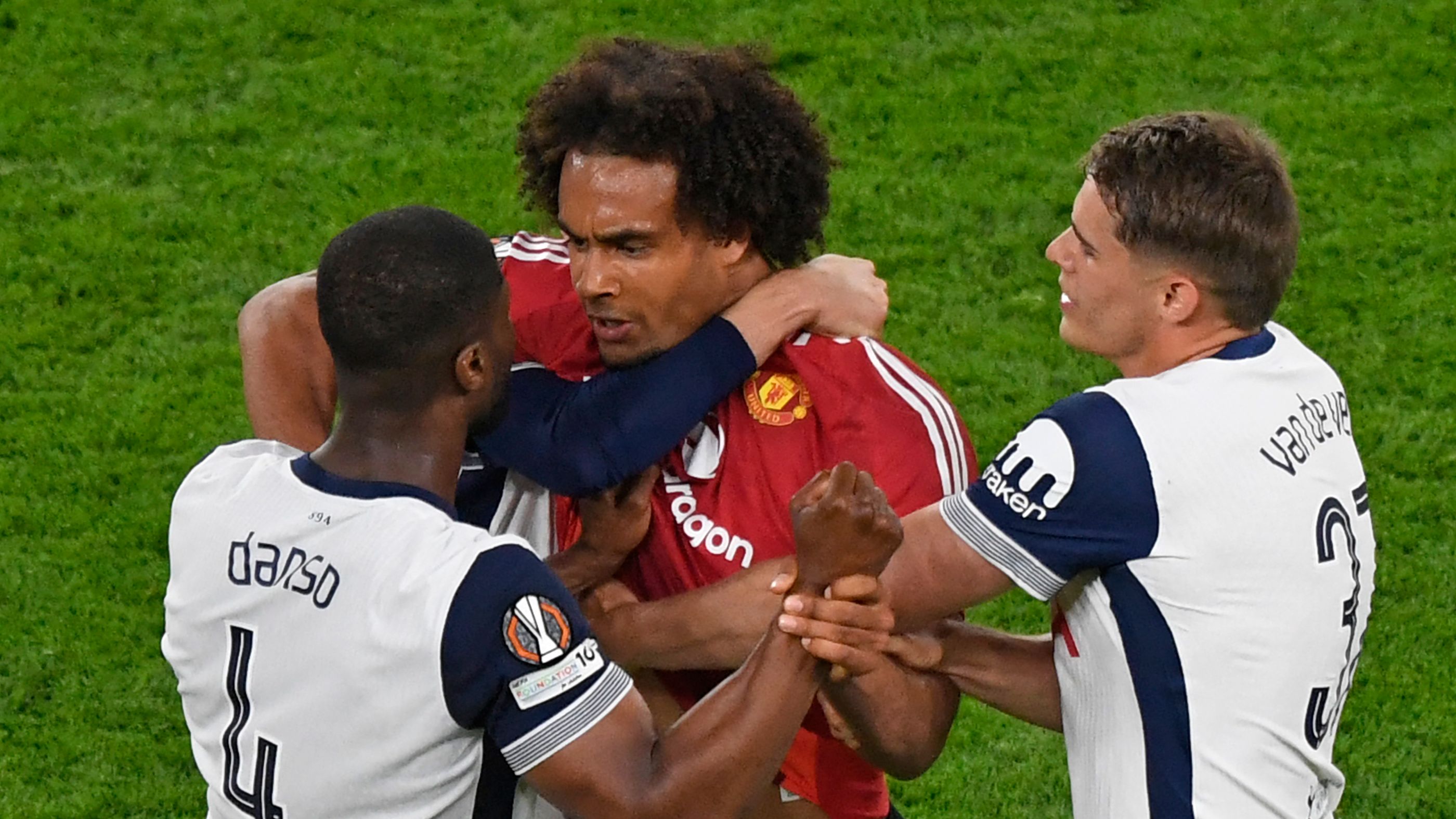 Joshua Zirkzee in line for Serie A return as title contenders add struggling Man Utd striker to list of January targets