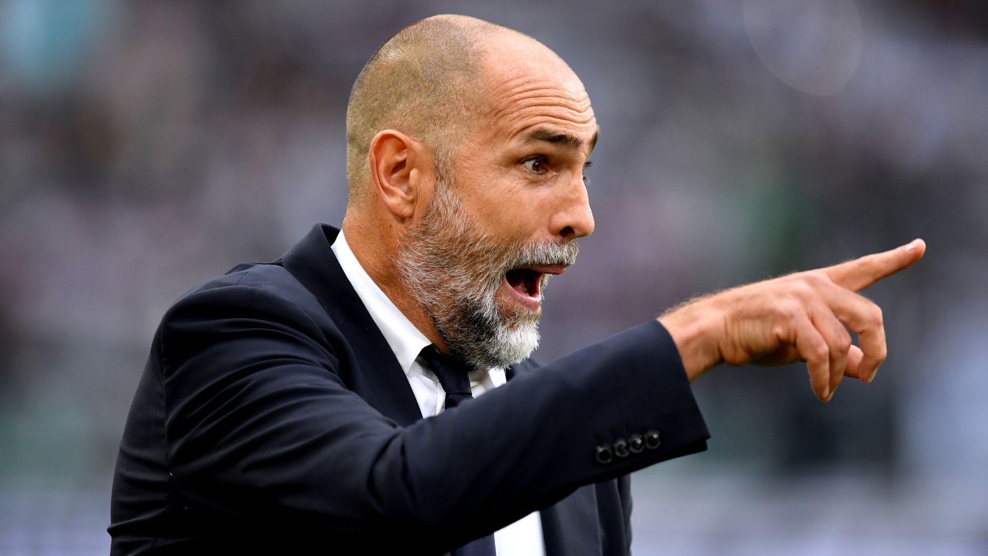 Juventus are watching Enzo Maresca! Chelsea boss lined up as future replacement for under fire Igor Tudor