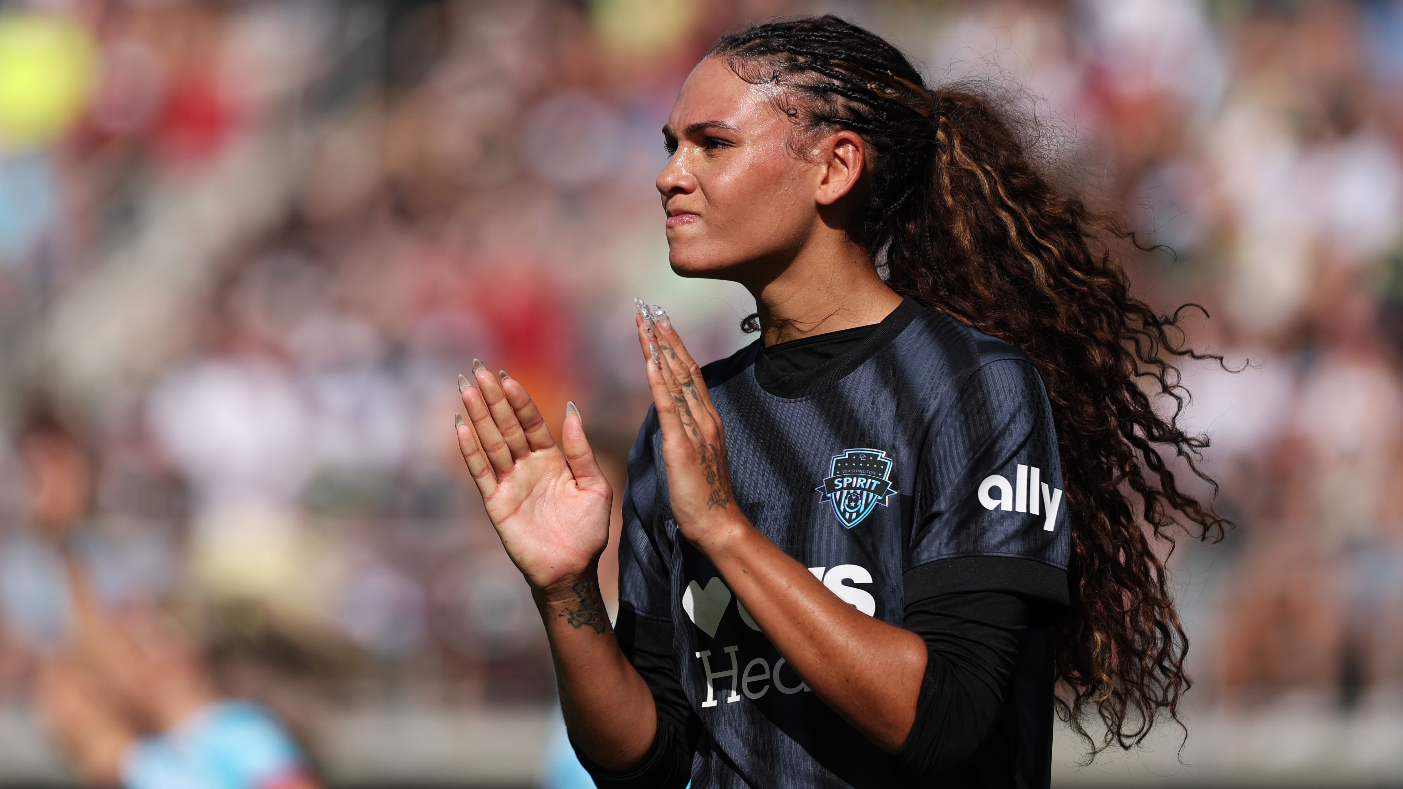 Washington Spirit star Trinity Rodman exits game with knee injury, the same day she was called into Emma Hayes' latest USWNT camp