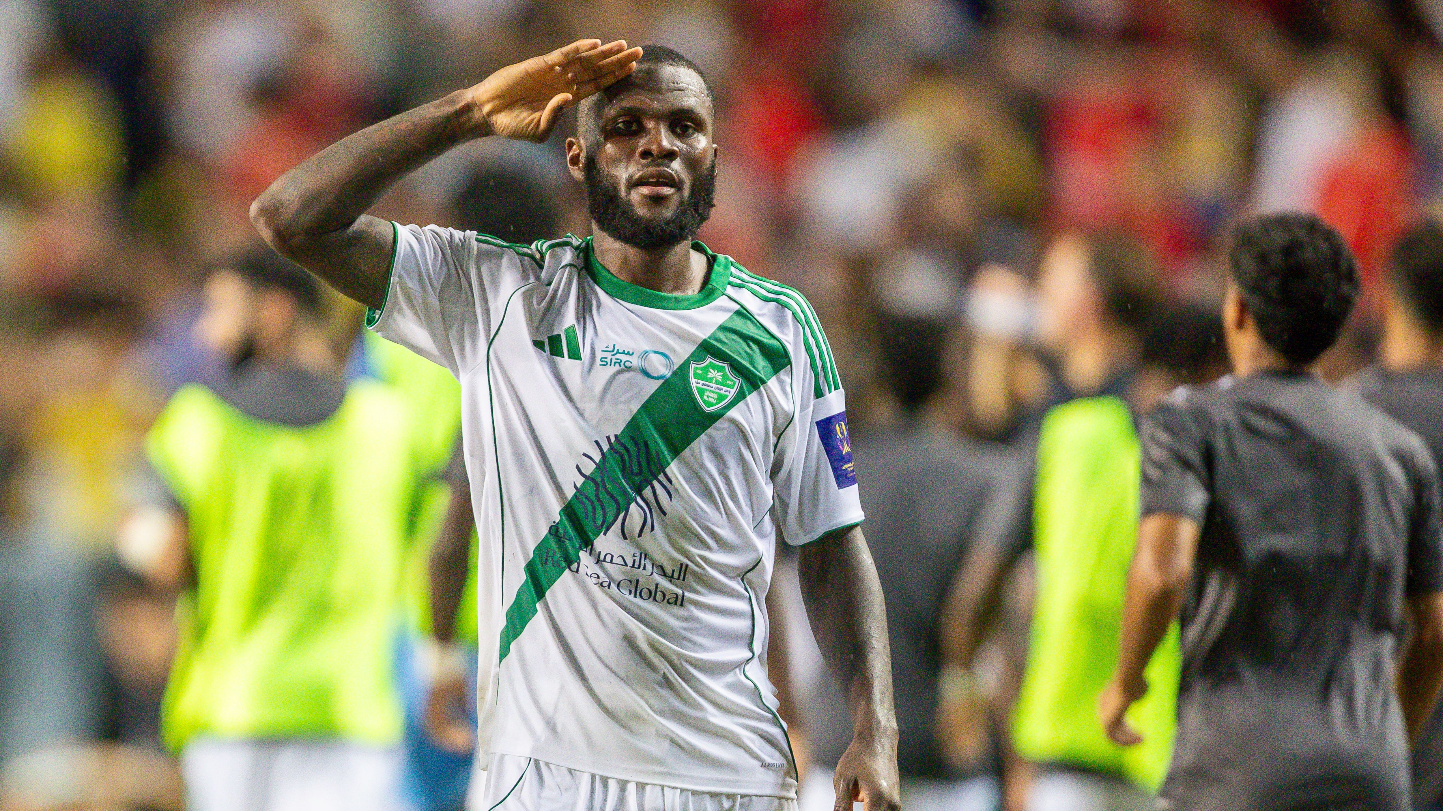 Juventus aim to bring ex-AC Milan midfieler back to Serie A but whopping salary proves major stumbling block