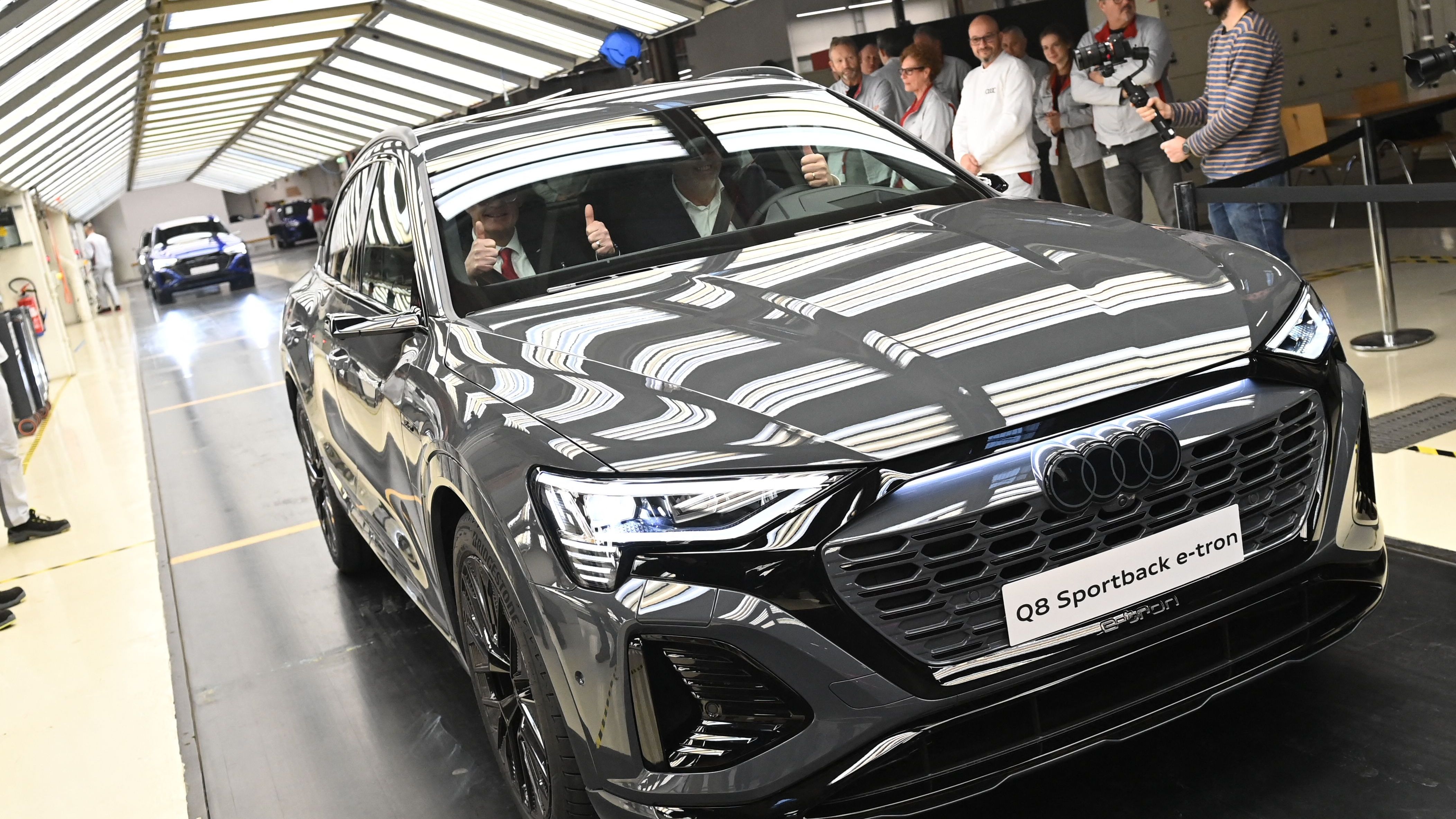 Perks of the job for Harry Kane! Bayern Munich striker gifted £87,000 Audi as Real Madrid hand BMWs to Trent Alexander-Arnold and Jude Bellingham