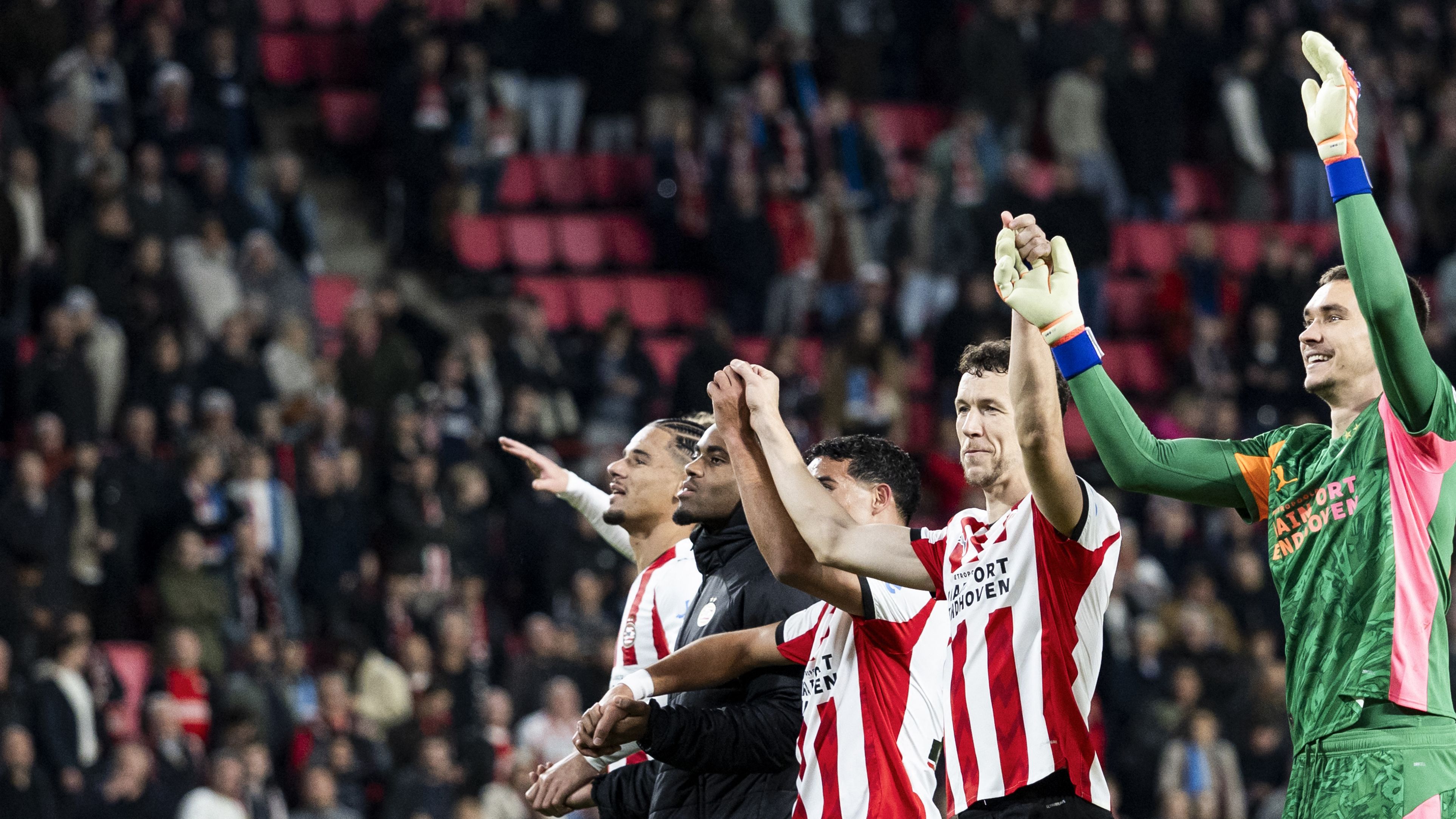 WATCH: USMNT's Ricardo Pepi scores and assists in PSV Eindhoven's commanding 6-2 victory over Napoli