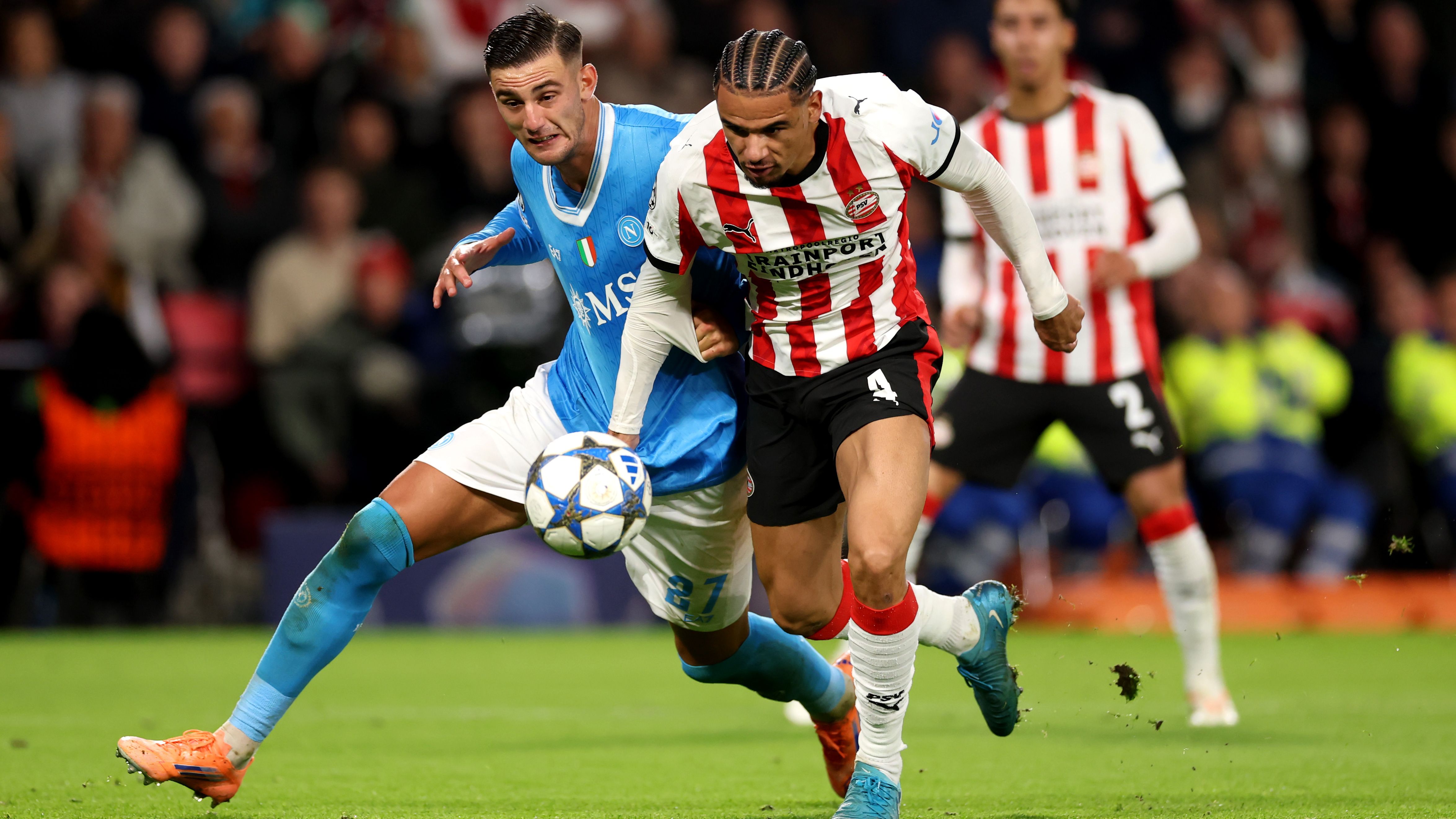 'Confused' Napoli winger reveals he's had just one conversation with Antonio Conte as coach warns him not to be 'selfish'