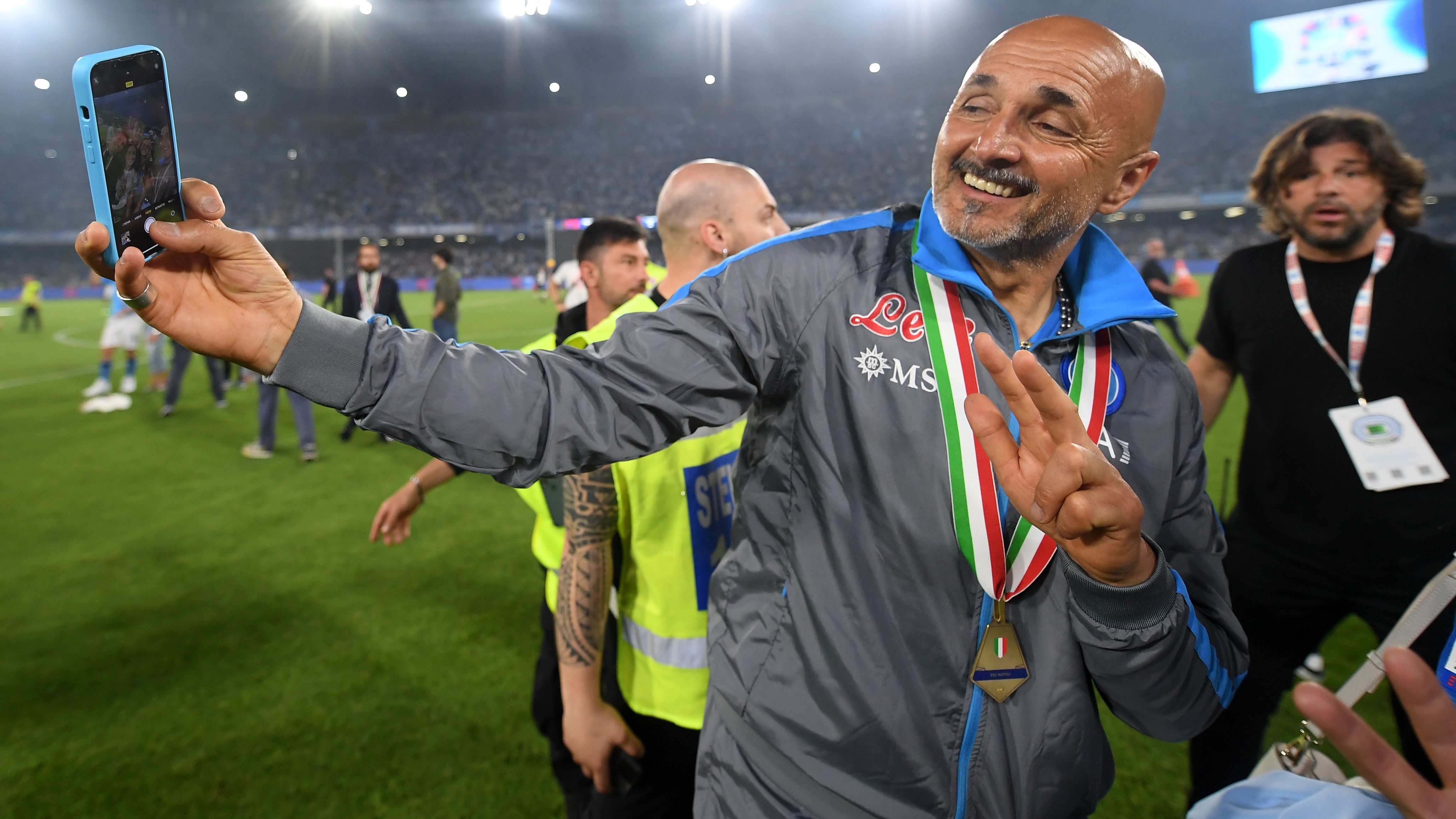 Luciano Spalletti labelled 'traitor' by angry Napoli fan group after Serie A-winning coach takes over at rivals Juventus