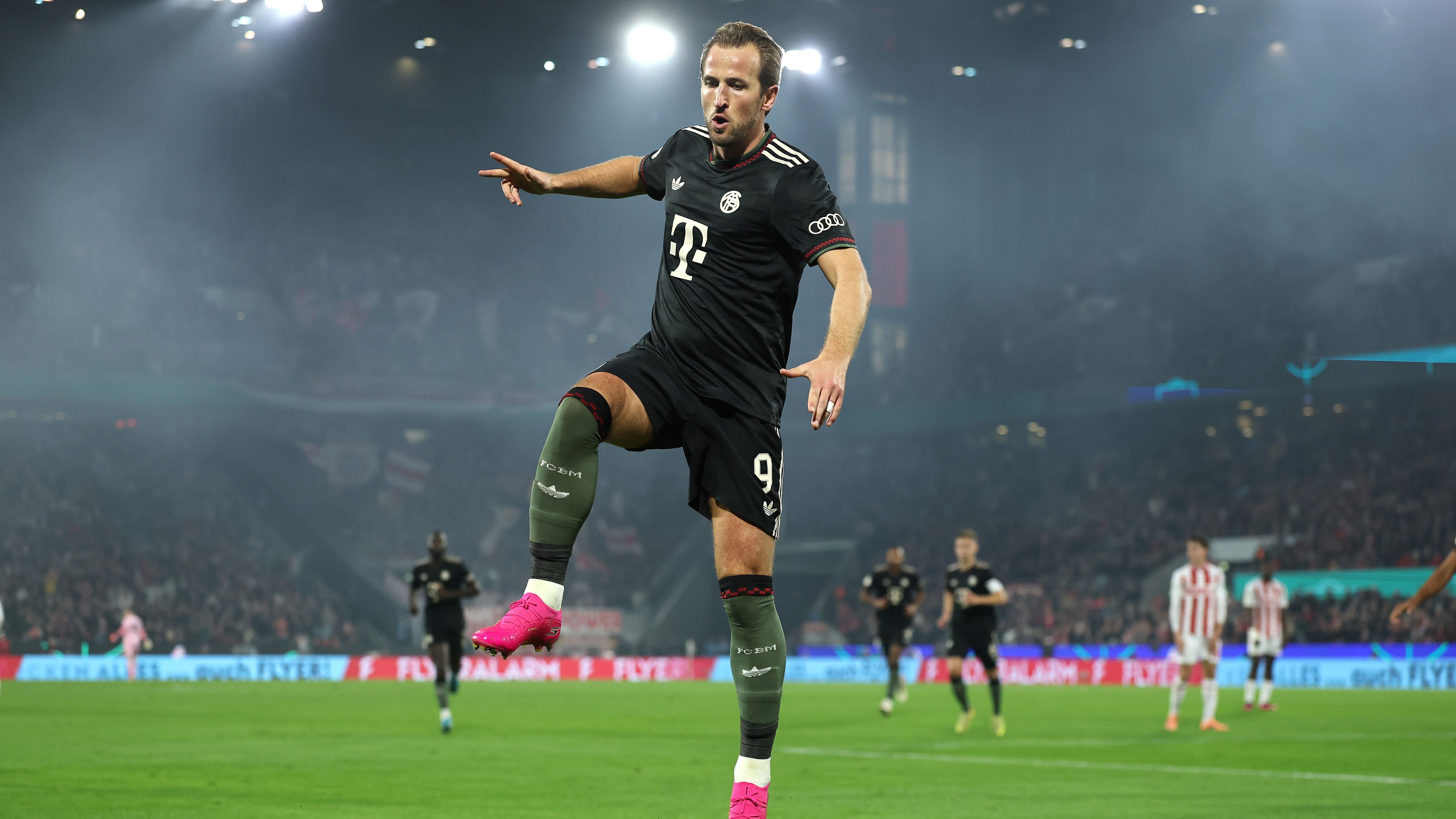 Vincent Kompany assures Bayern Munich 'incredibly hungry' to win DFB-Pokal as even opposing coach sees 'desperate' treble desire in Harry Kane & Co