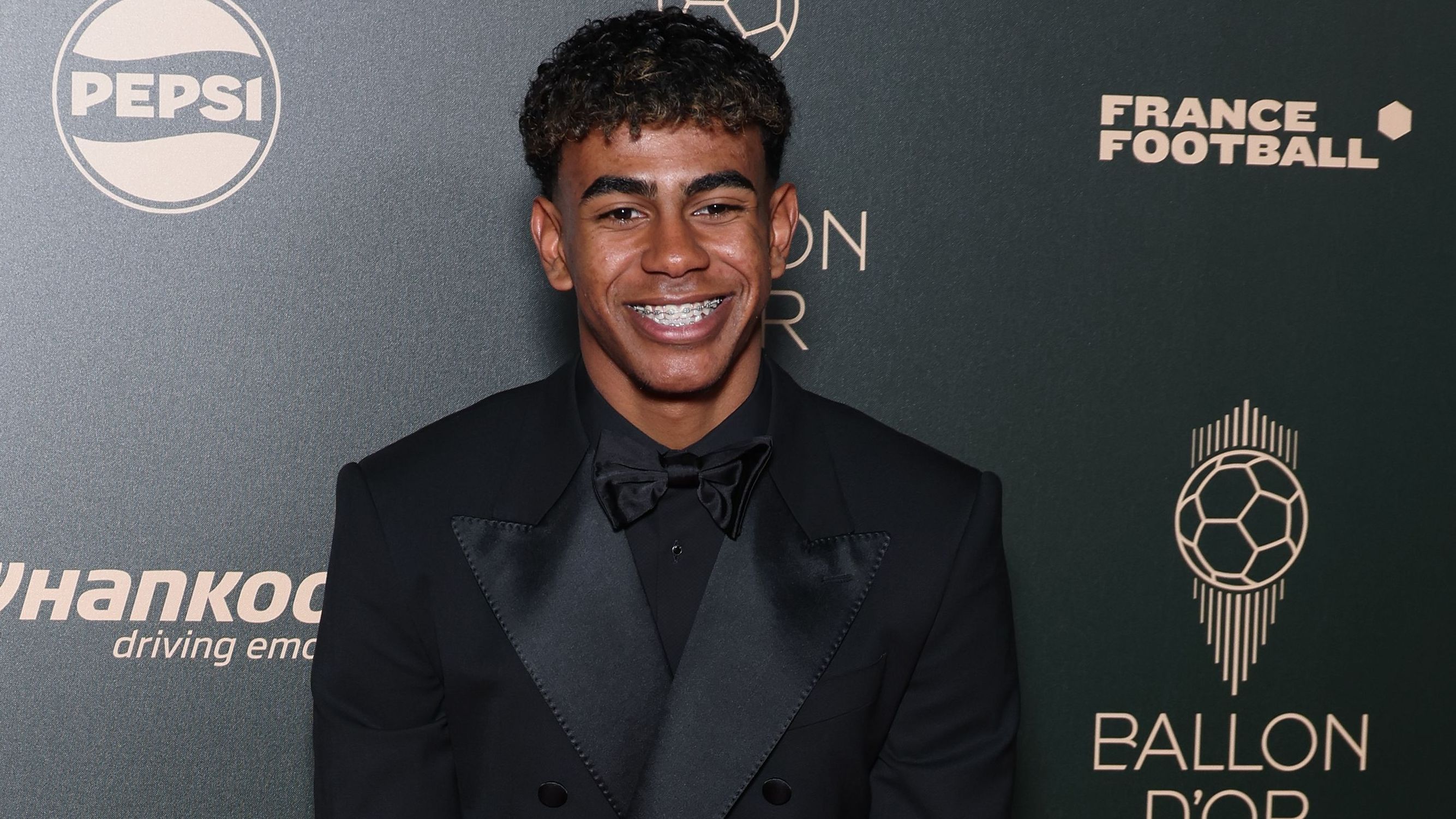 Barcelona wonderkid Lamine Yamal set to buy €14m mansion once shared by Gerard Pique & pop sensation Shakira