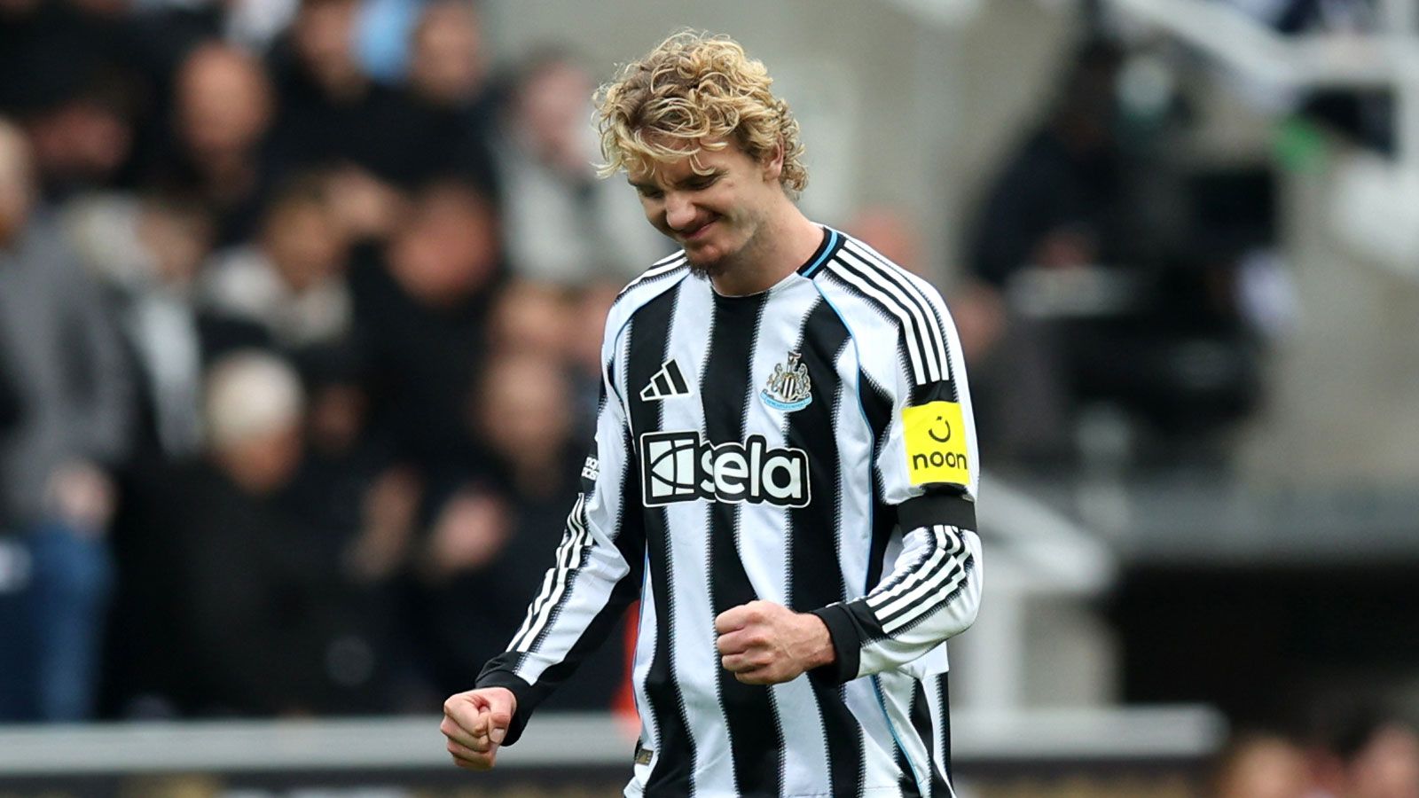 Better than Peter Crouch? Former Newcastle and Liverpool star makes huge claim about Premier League striker after impressing in England