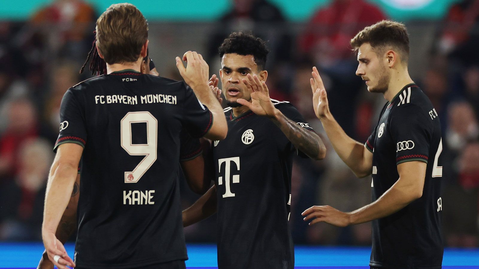 'A wasteful finisher?!' - Luis Diaz criticism labelled 'sensational' as ex-Bayern Munich star praises attacker's 'fantastic' work rate