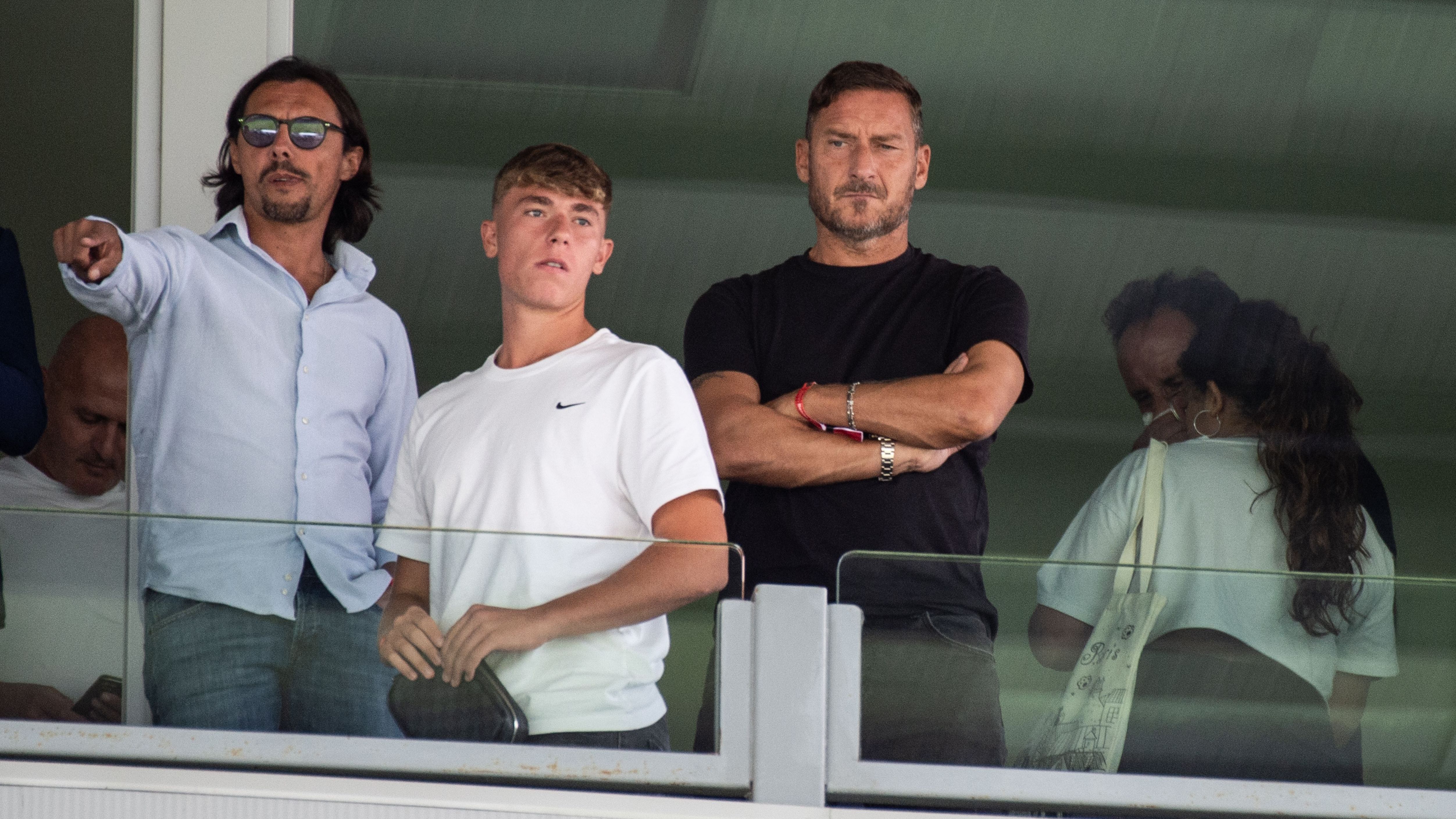 Son of Roma and Italy legend Francesco Totti retires aged just 19 and teams up with father in new job