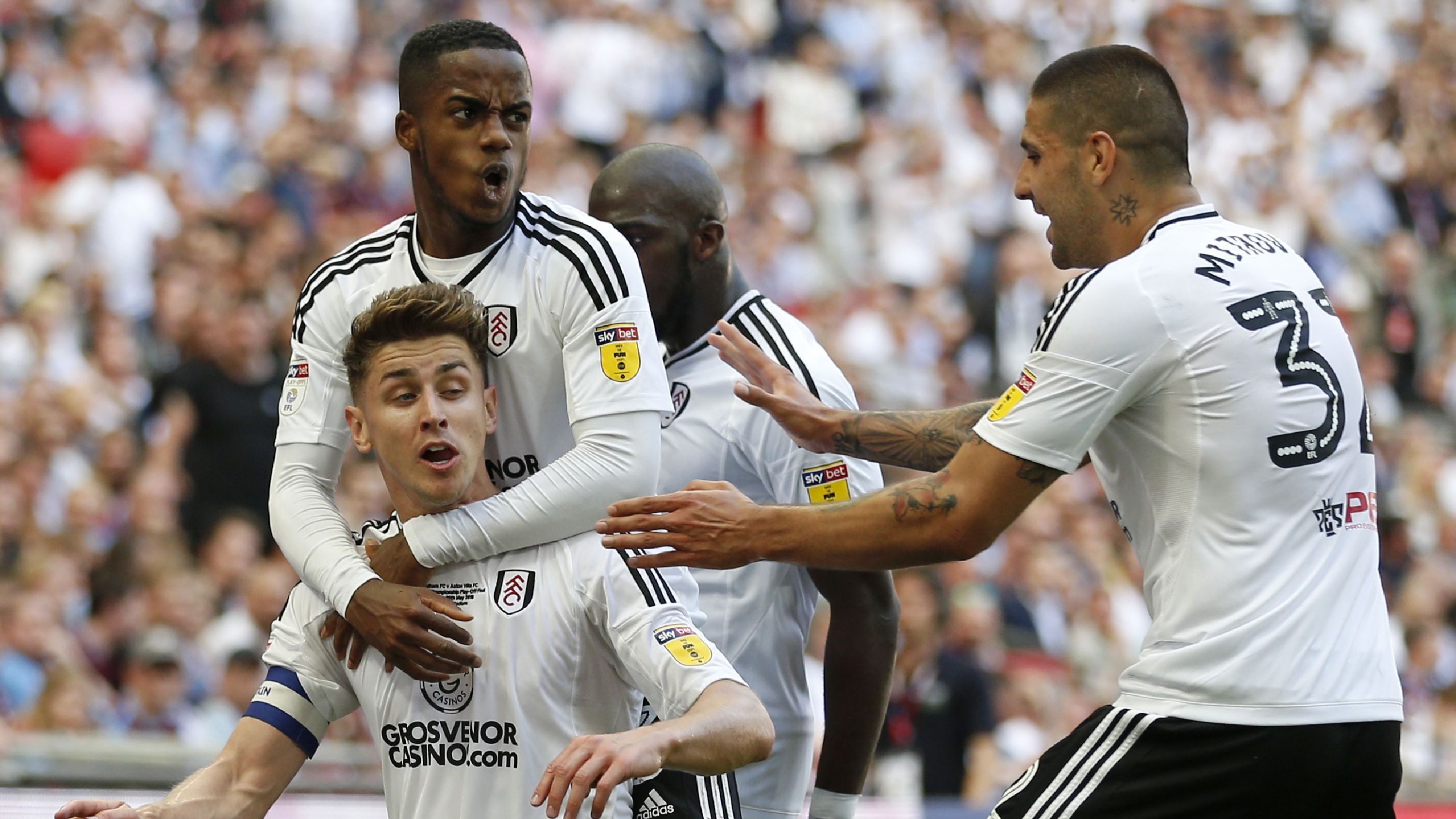 Disappointment for Ryan Reynolds and Rob McElhenney as Wrexham target pens new contract with Premier League side