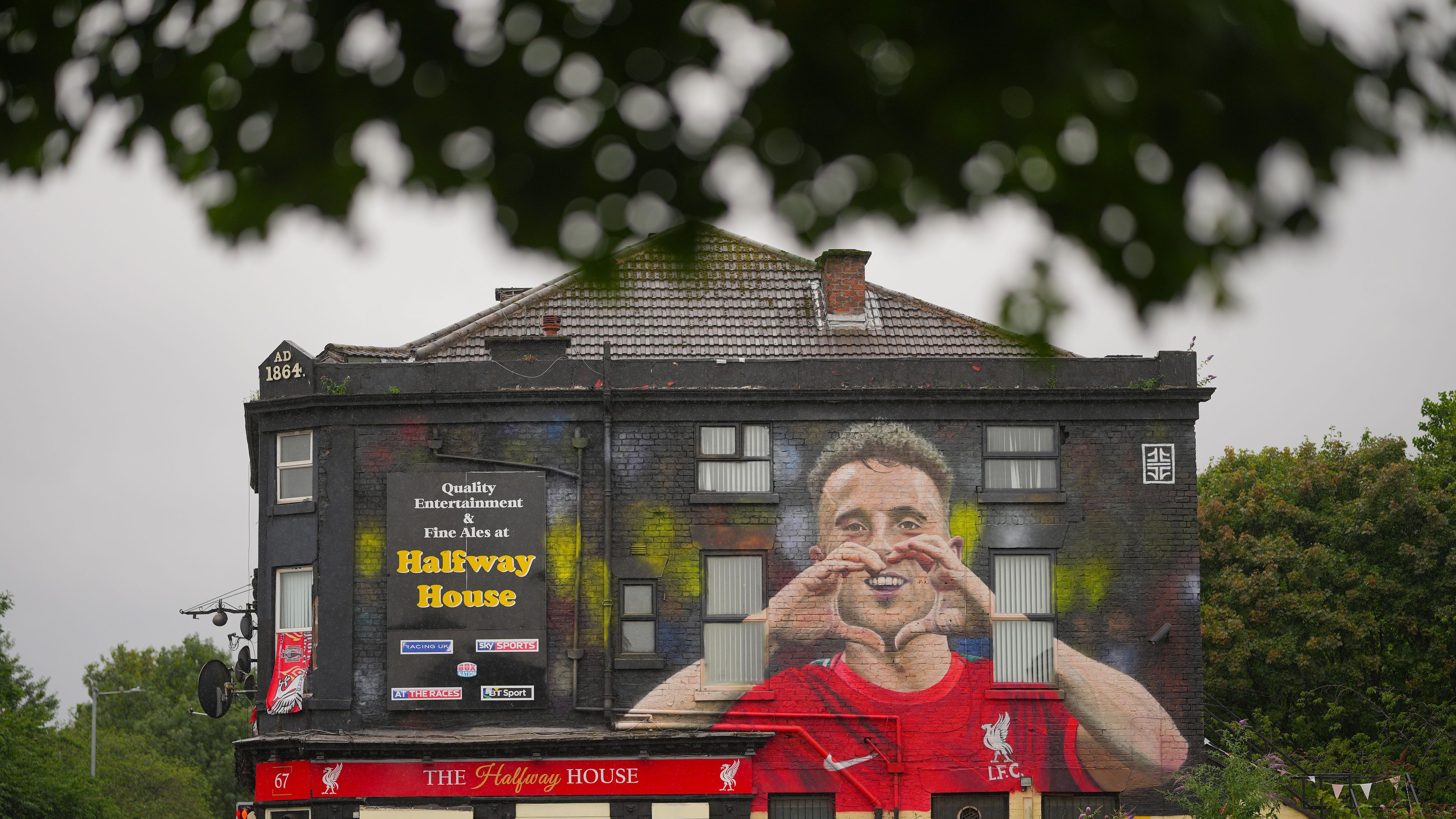 Diogo Jota immortalised with impressive mural in Liverpool as city continues to mourn title-winning Reds forward