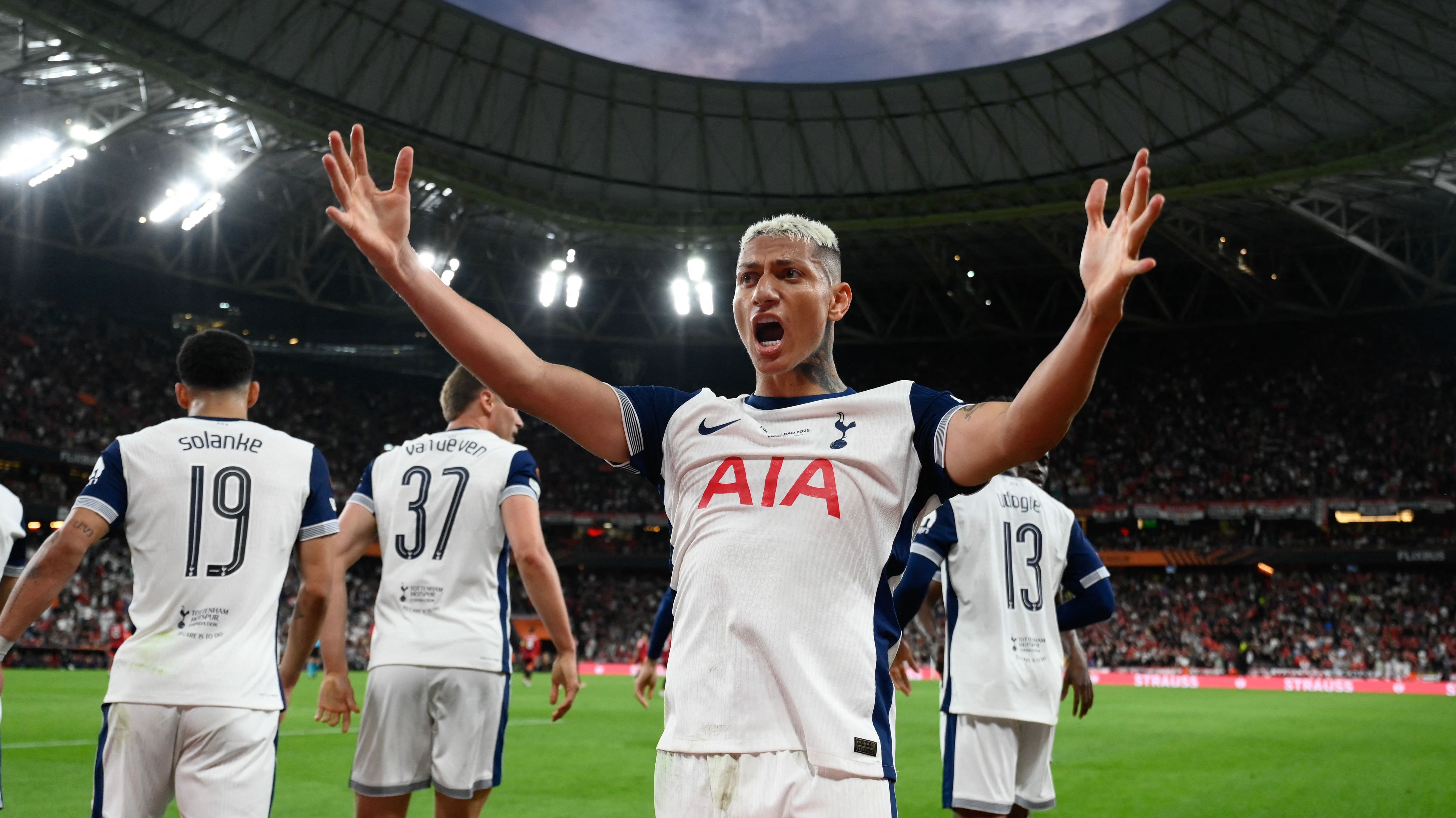 Palmeiras eyeing huge £55m swoop for Spurs star Richarlison