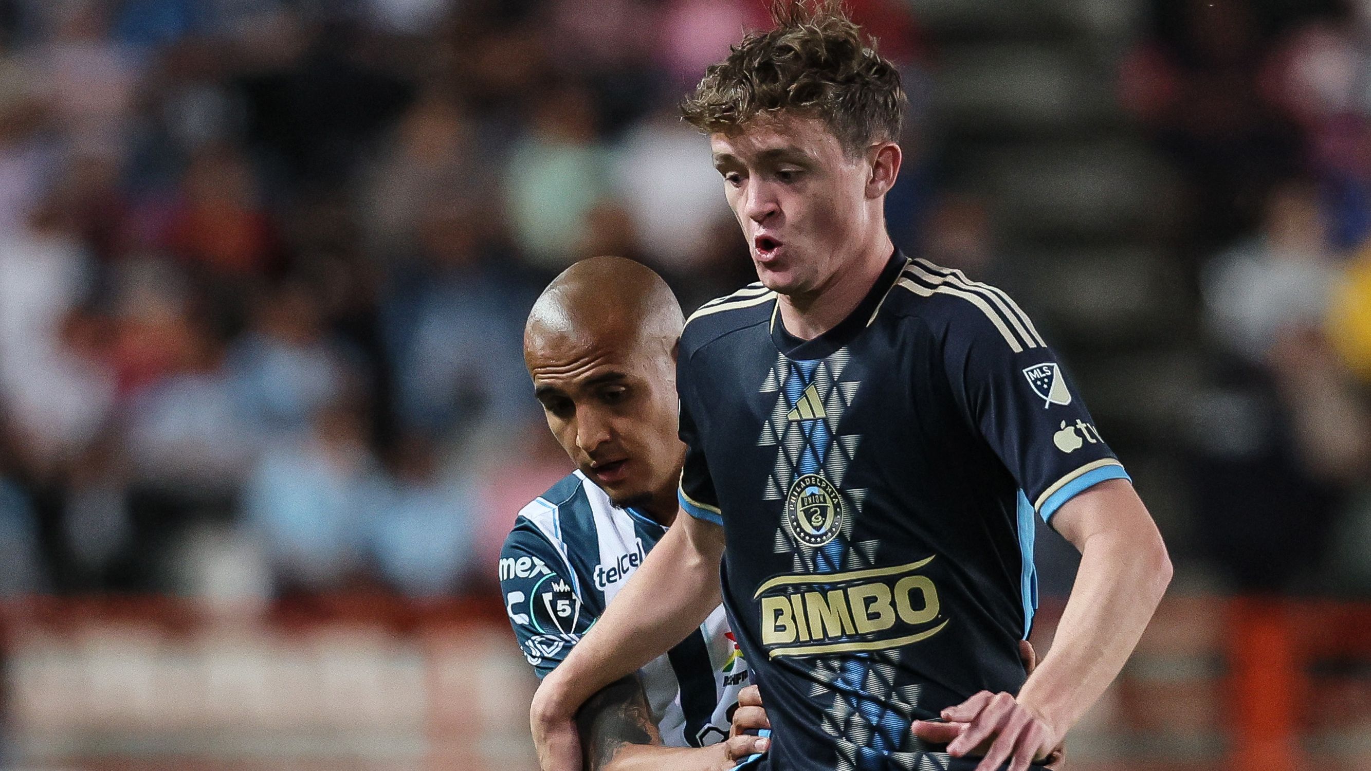 WATCH: USMNT midfielder Jack McGlynn celebrates goal against ex-club Philadelphia Union by shockingly kissing Houston Dynamo badge