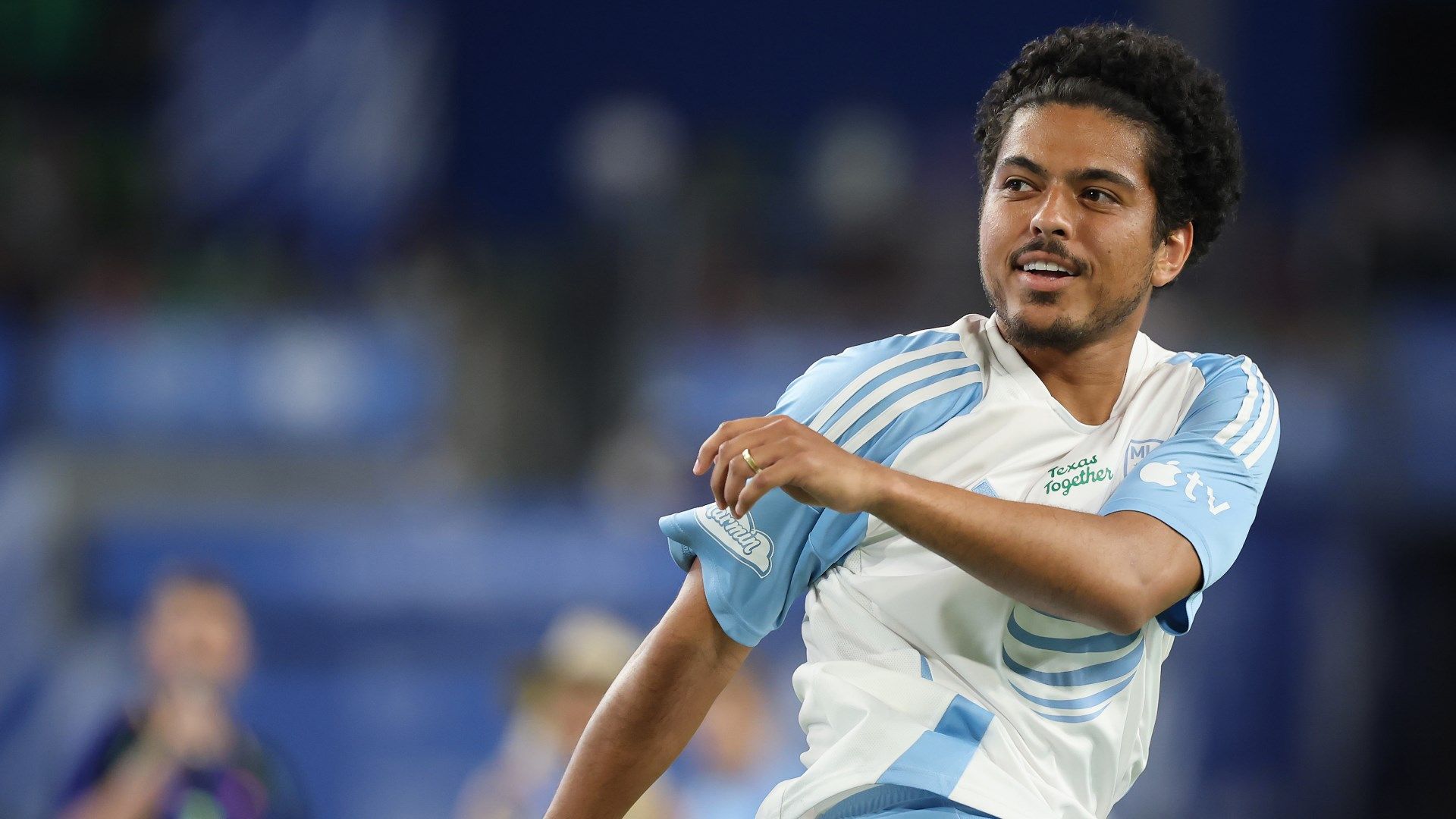 FC Cincinnati's Evander shines as MLS wins All-Star Skills Challenge over Liga MX, despite absences from Inter Miami's Jordi Alba and Club Leon's James Rodriguez