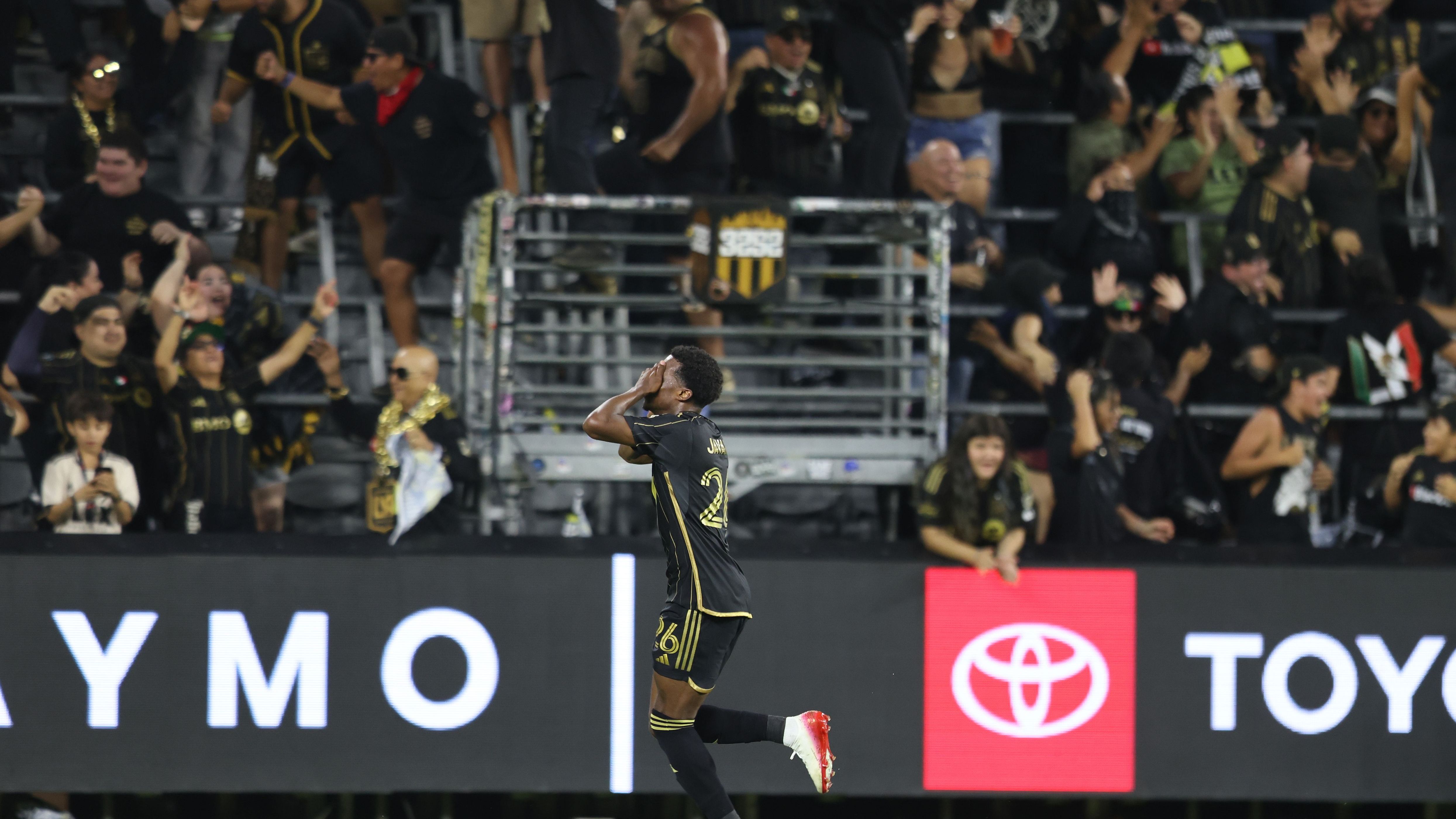 América and LAFC reportedly extend Javairo Dilrosun's loan one more day so he can play against Portland Timbers on Friday