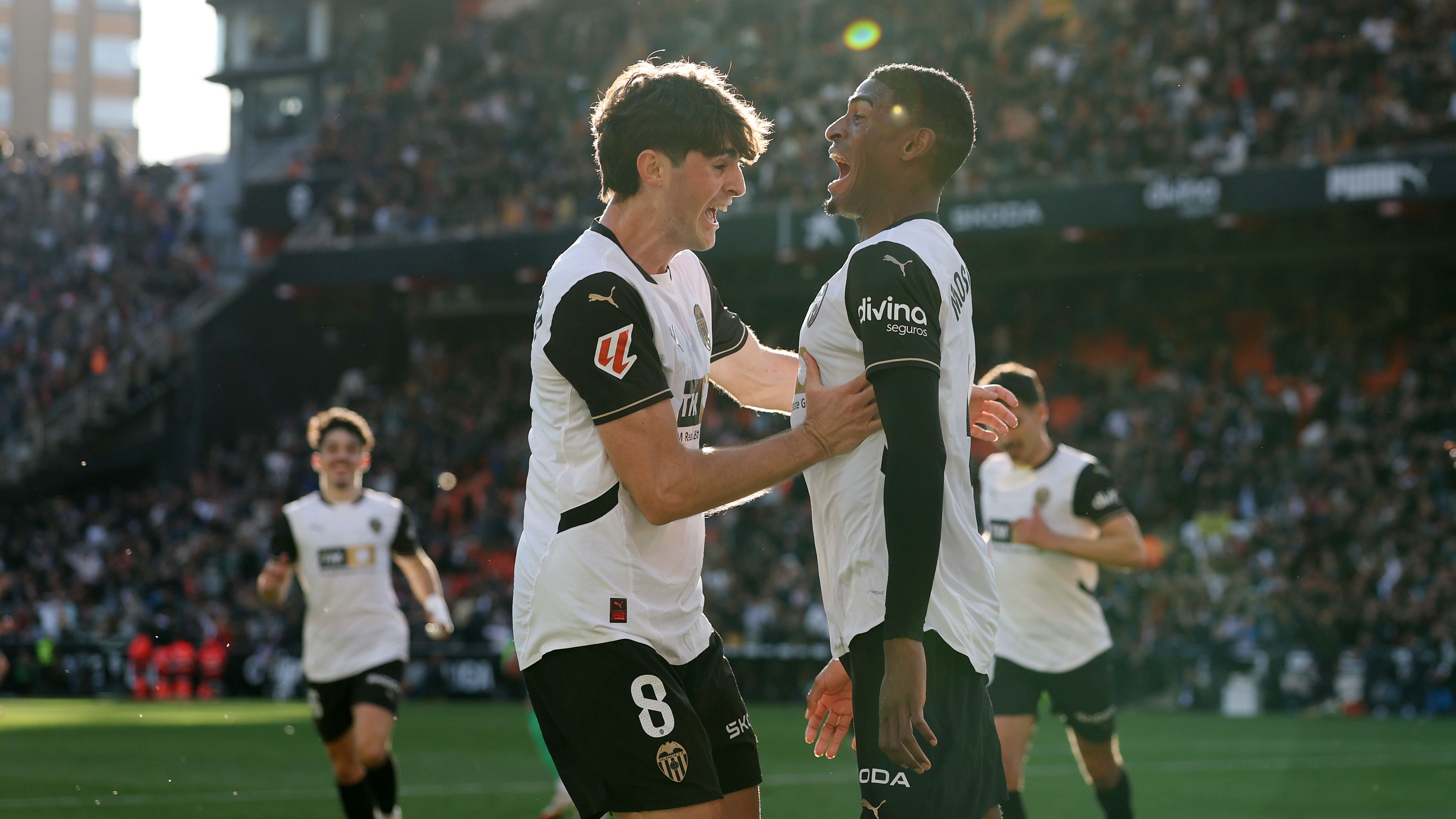 Off to Man Utd? Javi Guerra rejects Valencia's contract offer amid interest from Premier League and Serie A