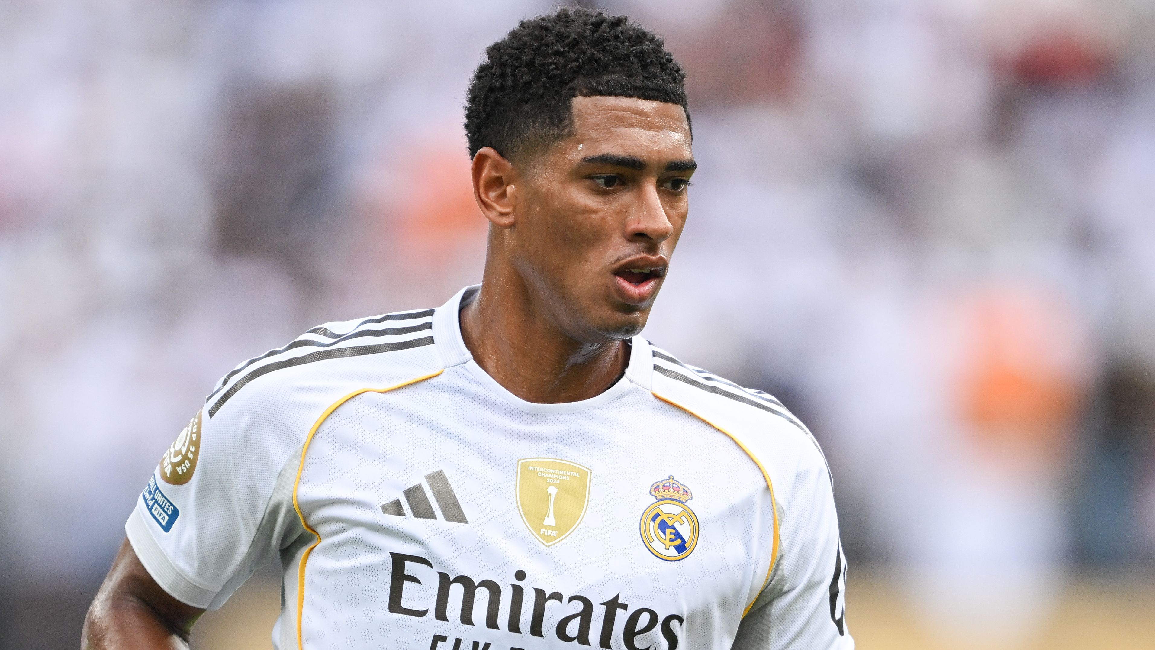 Jude Bellingham becomes a Wycombe fan! Injured Real Madrid star pays visit to League One club to reunite with former youth coach Mike Dodds