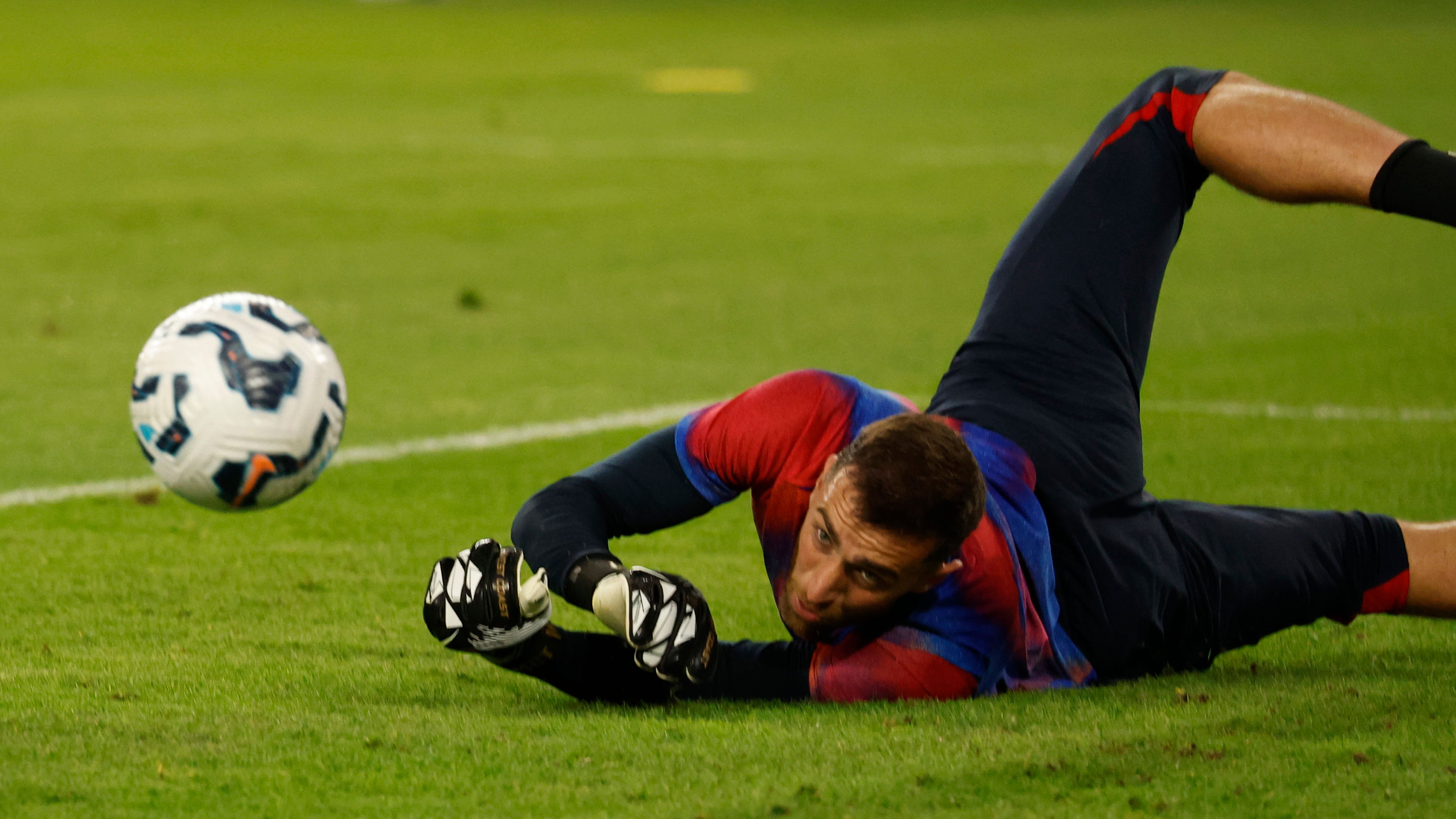 'Not a good situation for Matt Turner' - In wake of reportedly failed Lyon transfer, Alexi Lalas says USMNT goalkeeper's best route for career revival is a return to MLS