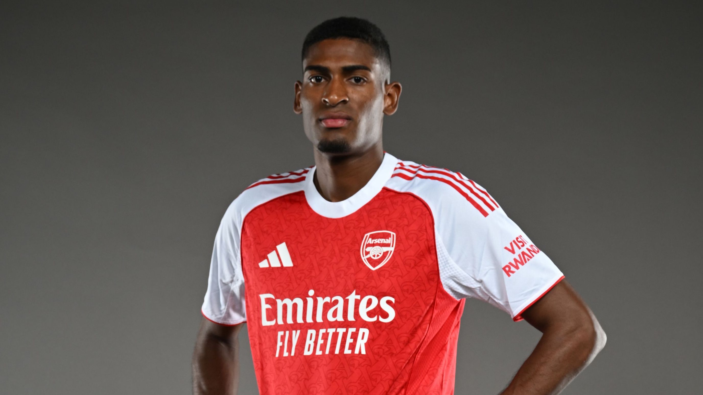 'Couldn't let it pass me by' - Cristhian Mosquera reveals what he will bring to Arsenal after €20m transfer from Valencia is finally confirmed