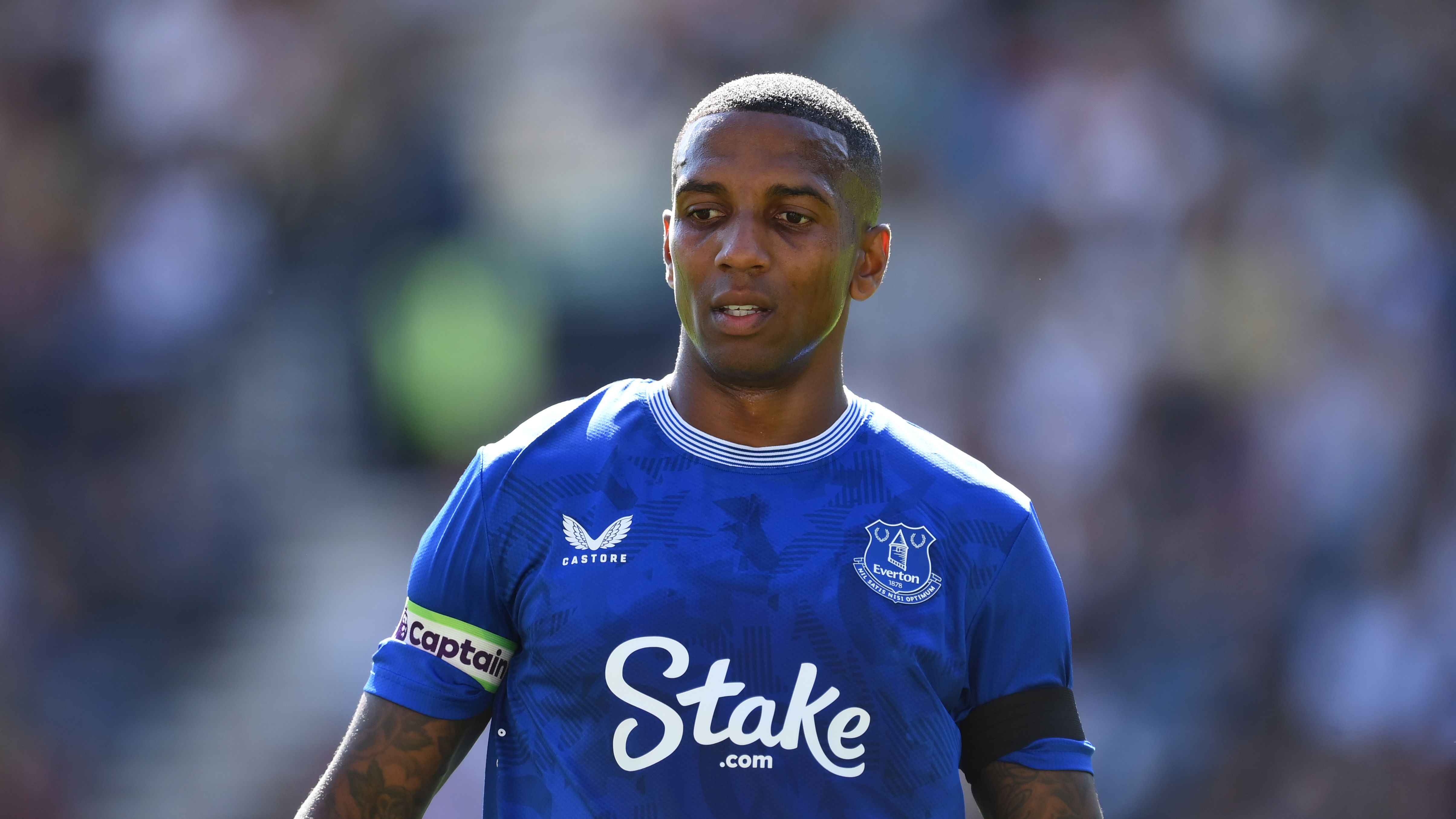 Ashley Young offered shock Championship move as ex-Man Utd full-back looks for new club at age of 40