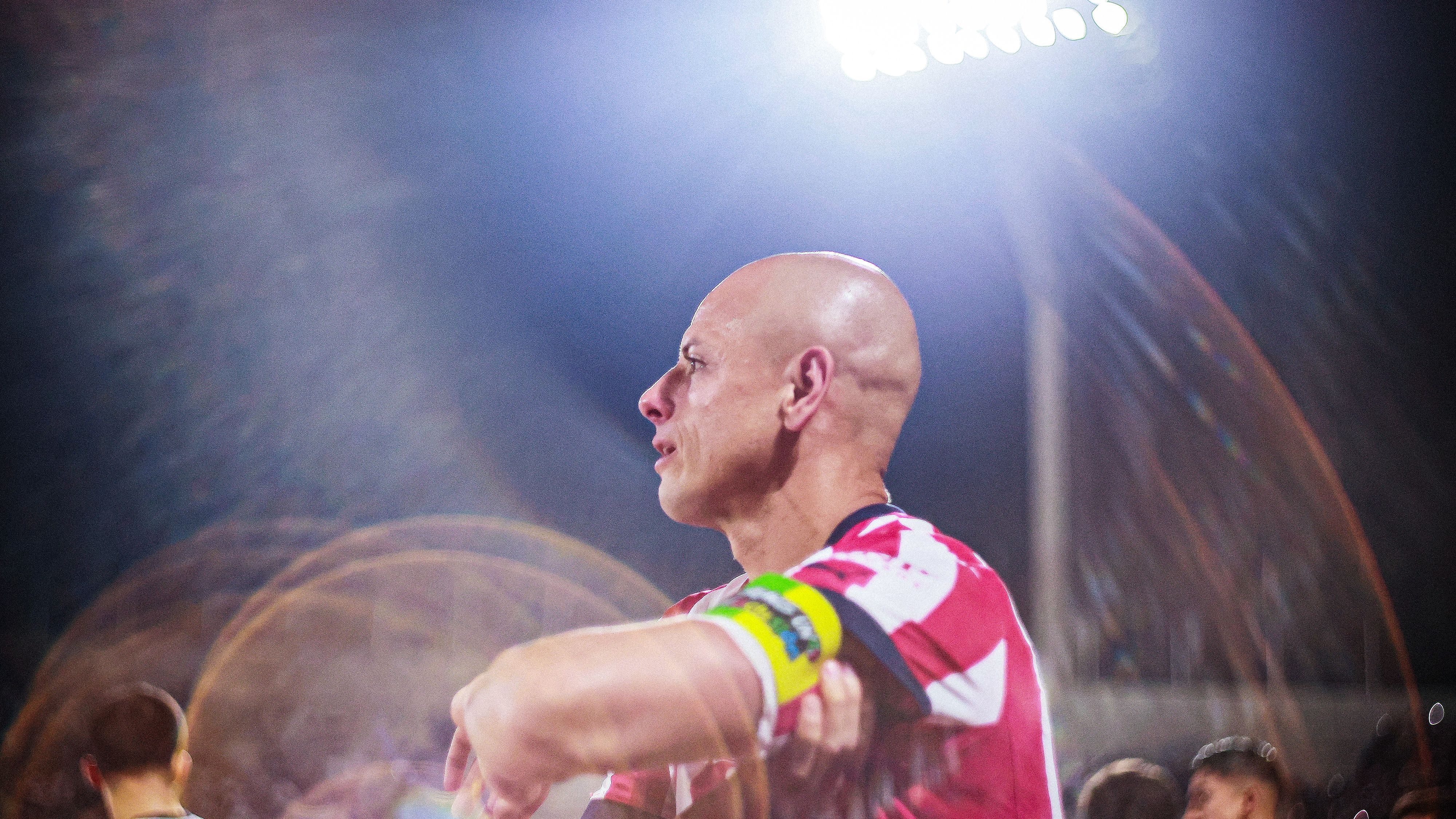 Chivas striker Javier 'Chicharito' Hernández apologizes after controversial messages, says he regrets 'confusion and discomfort my recent words may have caused'