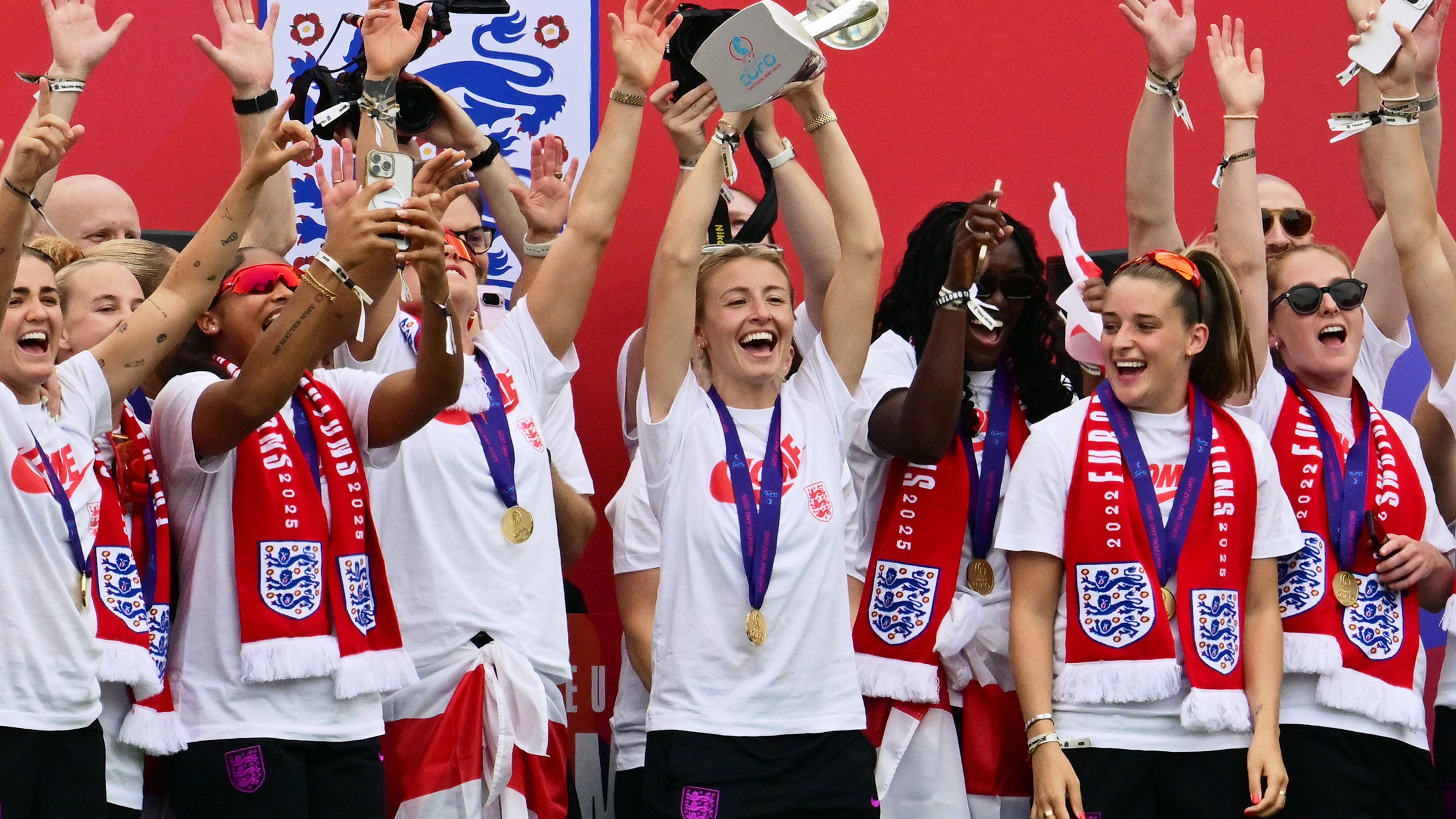 VIDEO: Sarina Wiegman dances & sings with Burna Boy as Lionesses boss surprised on stage by 'favourite artist' during Euro 2025 celebrations outside Buckingham Palace