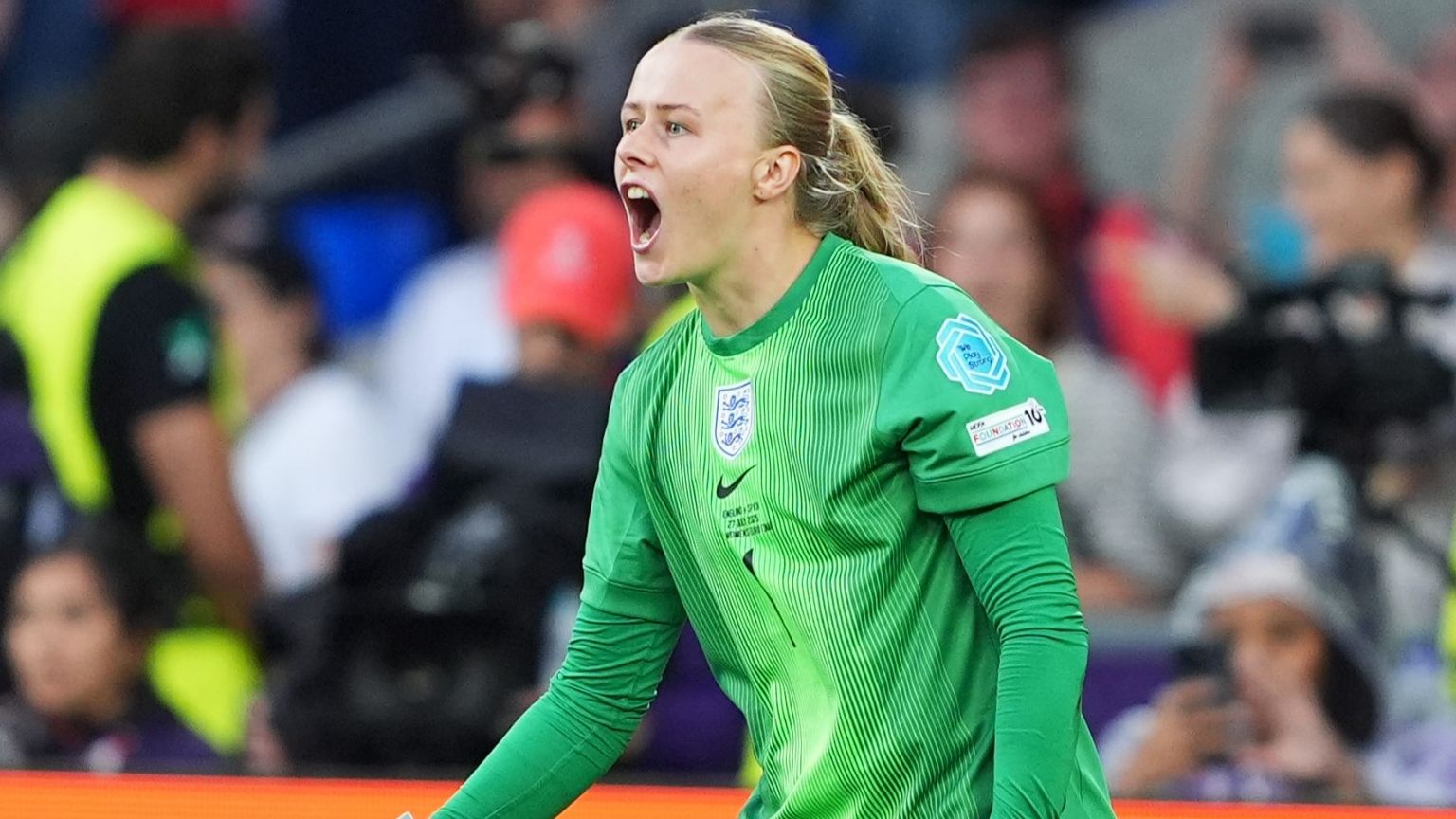 Hannah Hampton 'overcame Mary Earps backlash' to lead Lionesses to Euro 2025 glory as former England goalkeeper makes 'doesn't know how good she is' claim