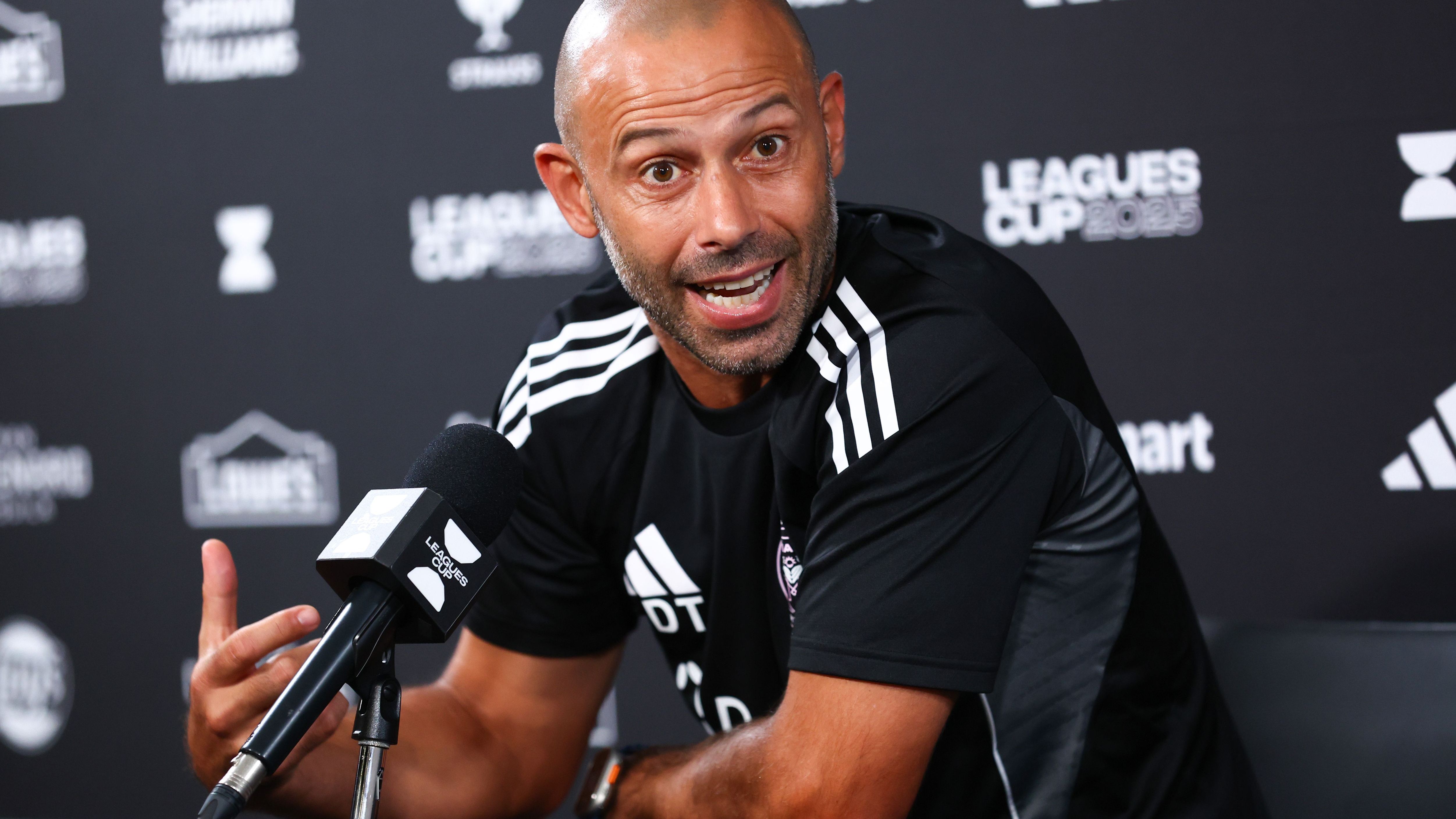 'We all hope he renews his contract' - Javier Mascherano says negotiations to extend Leo Messi's stay with Inter Miami are being handled 'privately' but he's optimisic