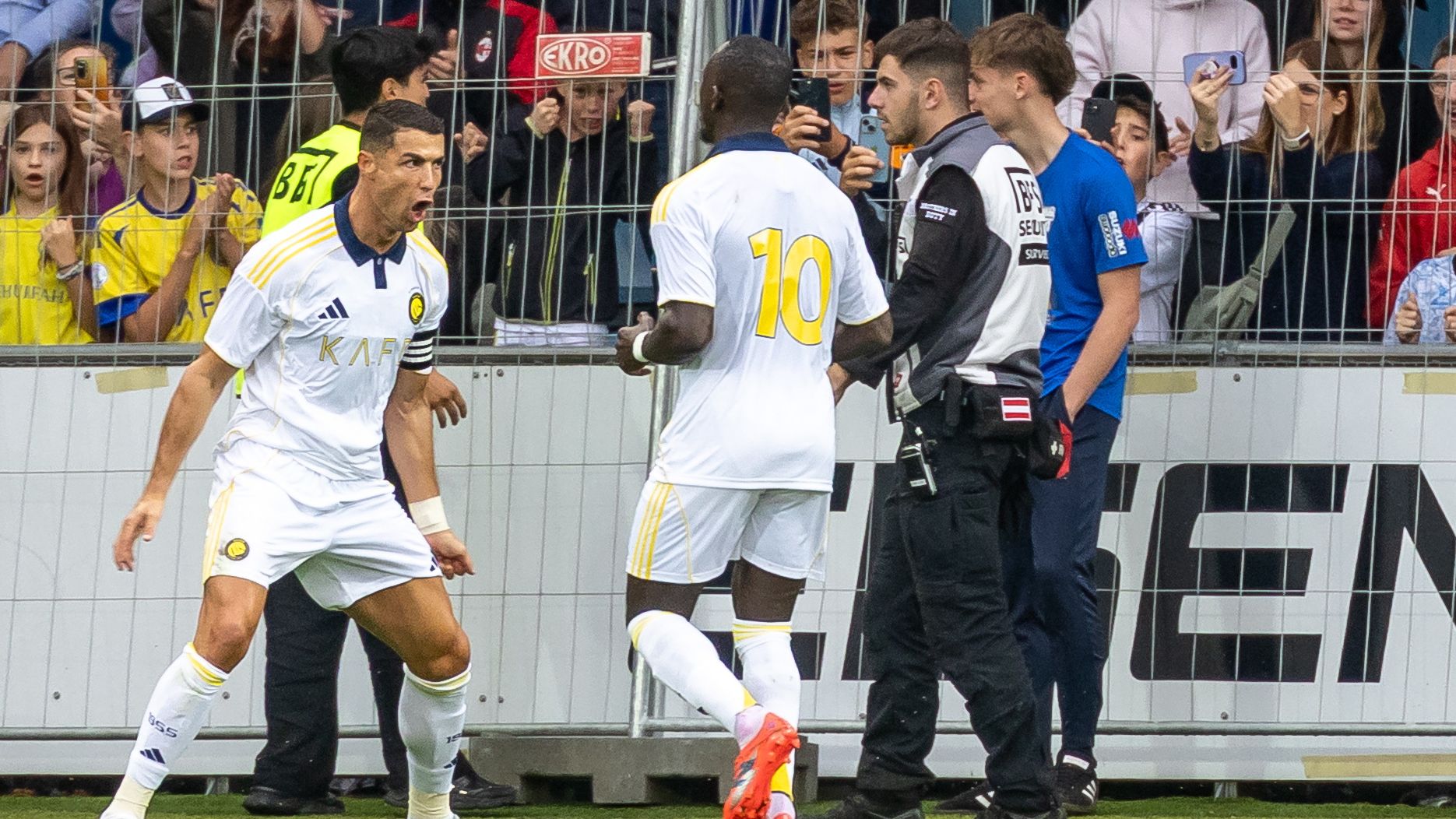 Cristiano Ronaldo still loves a Siu! Al-Nassr star pulls off his trademark celebration as he strangely dons No.9 bib during training drills