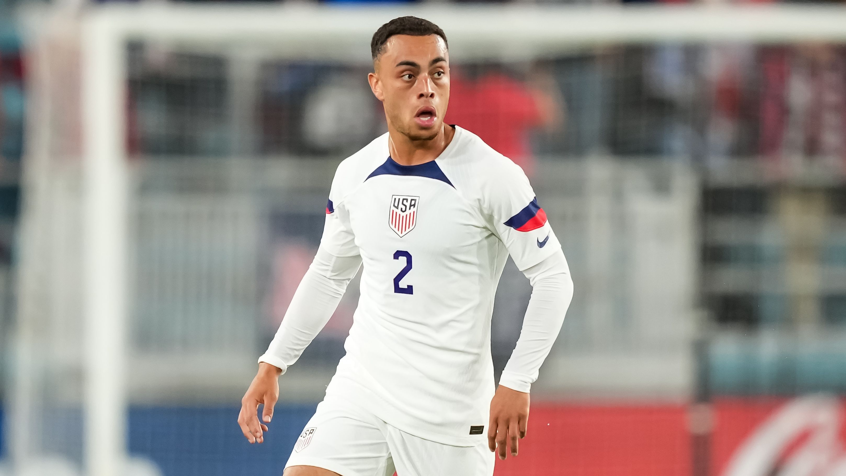 WATCH: USMNT defender Sergino Dest scores game-winning goal as PSV defeat Go Ahead Eagles, claim Dutch Super Cup