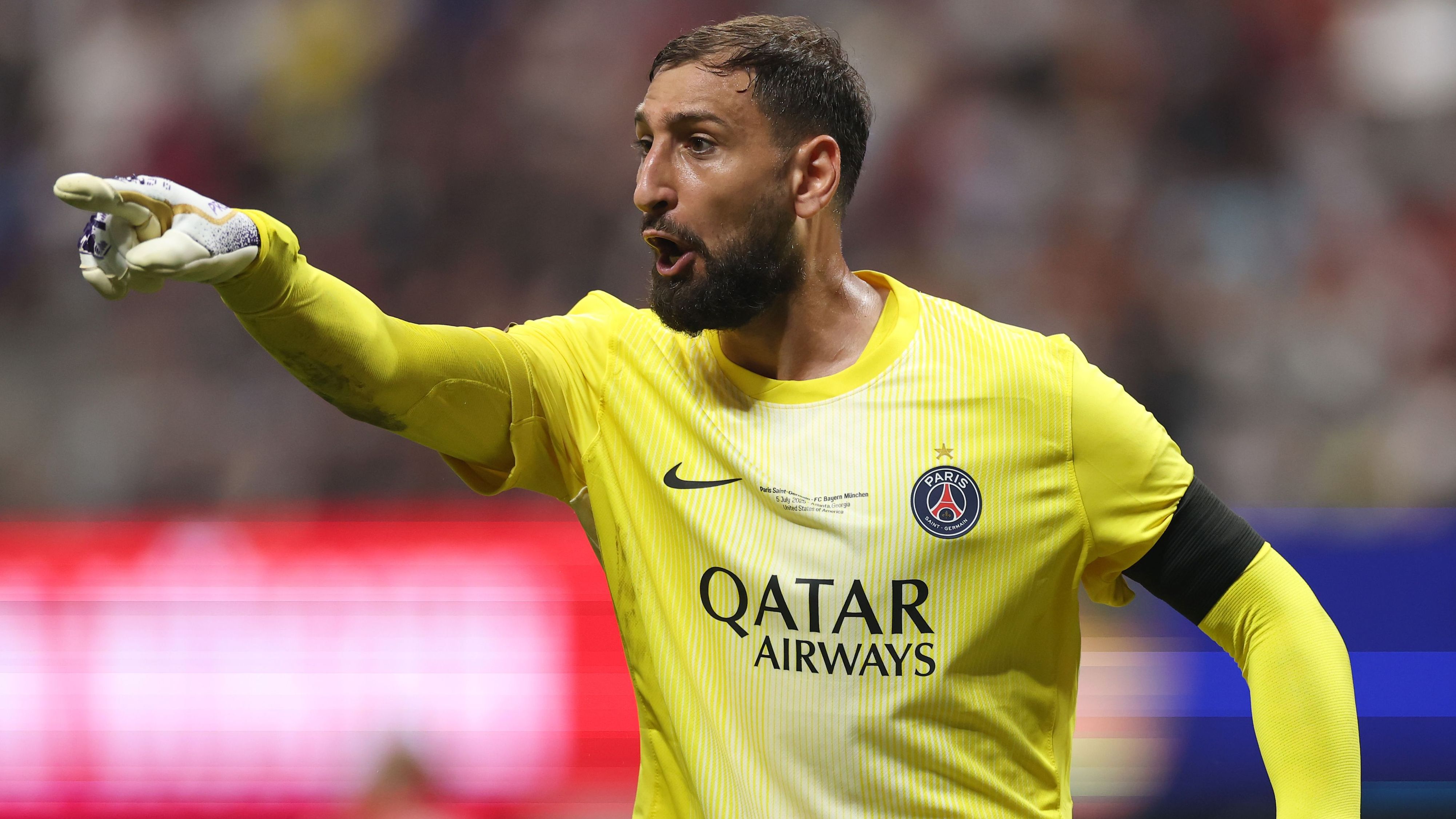 Benjamin Sesko, Gianluigi Donnarumma and six players Man Utd should sign to keep Bruno Fernandes happy after 'lazy' criticism