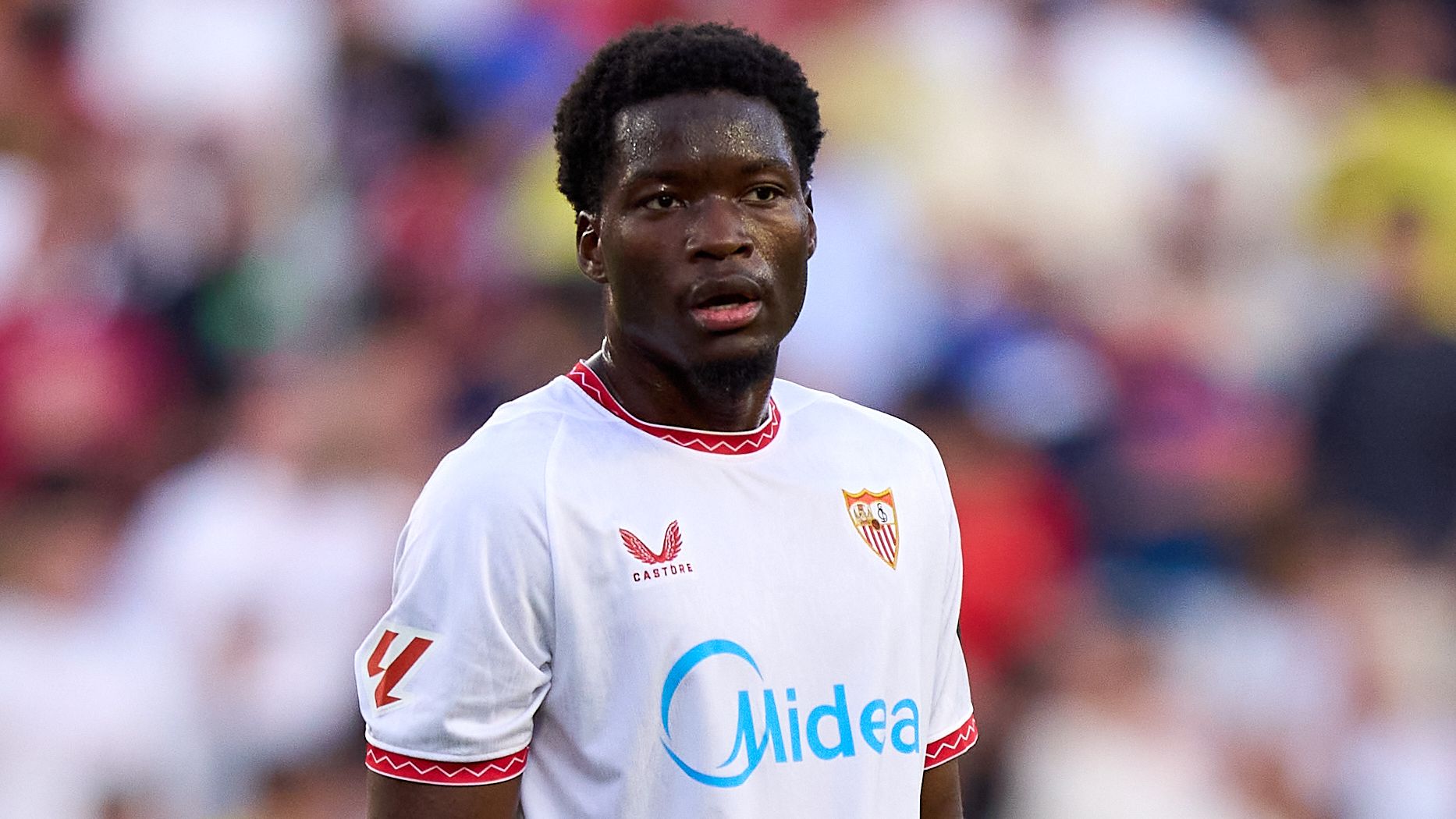 Benjamin Sesko, Gianluigi Donnarumma and six players Man Utd should sign to keep Bruno Fernandes happy after 'lazy' criticism