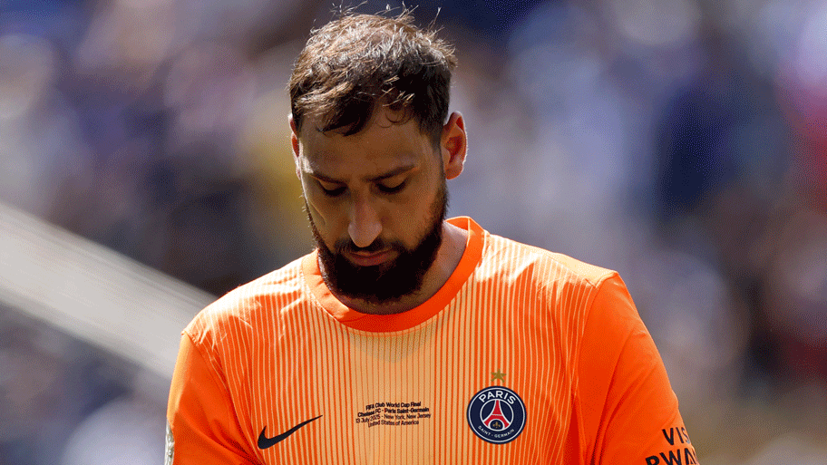 Did something happen between PSG & Gianluigi Donnarumma? Ex-AC Milan star says French side 'completely crazy' and questions reason behind goalkeeper decision