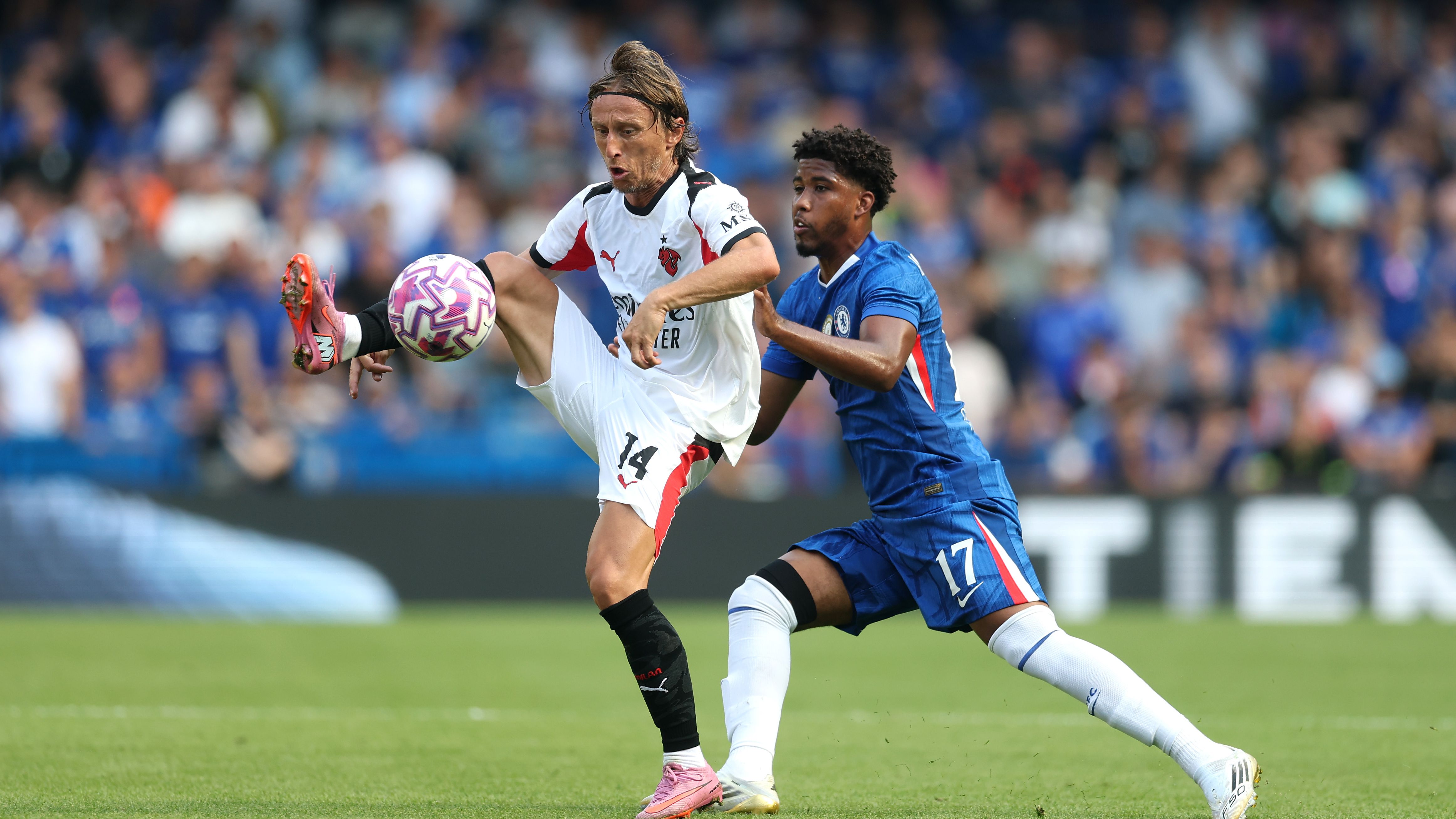 'Always a dream to win the championship' - Santiago Giménez energized by Milan additions of icons Luka Modrić and Massimiliano Allegri