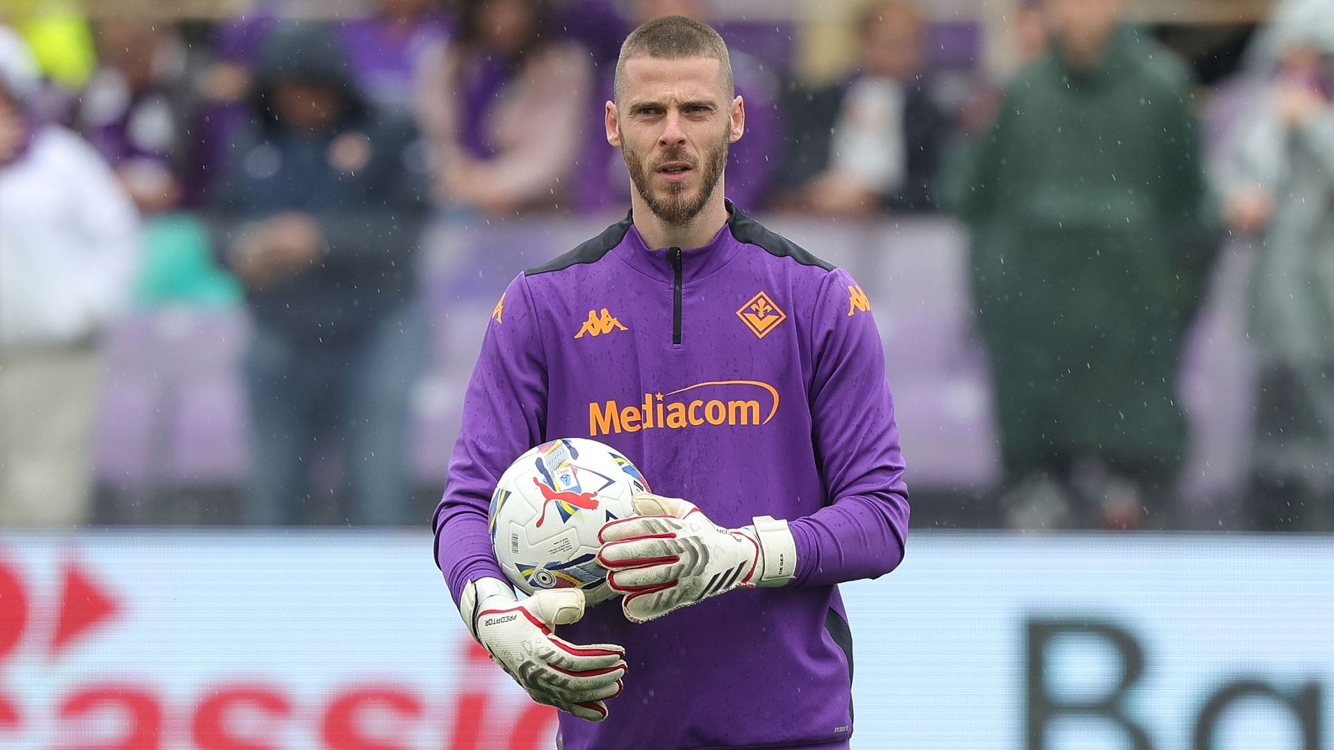 Legendary Man Utd manager Sir Alex Ferguson enjoys catch-up with David de Gea as Spanish goalkeeper prepares for Old Trafford return with Fiorentina