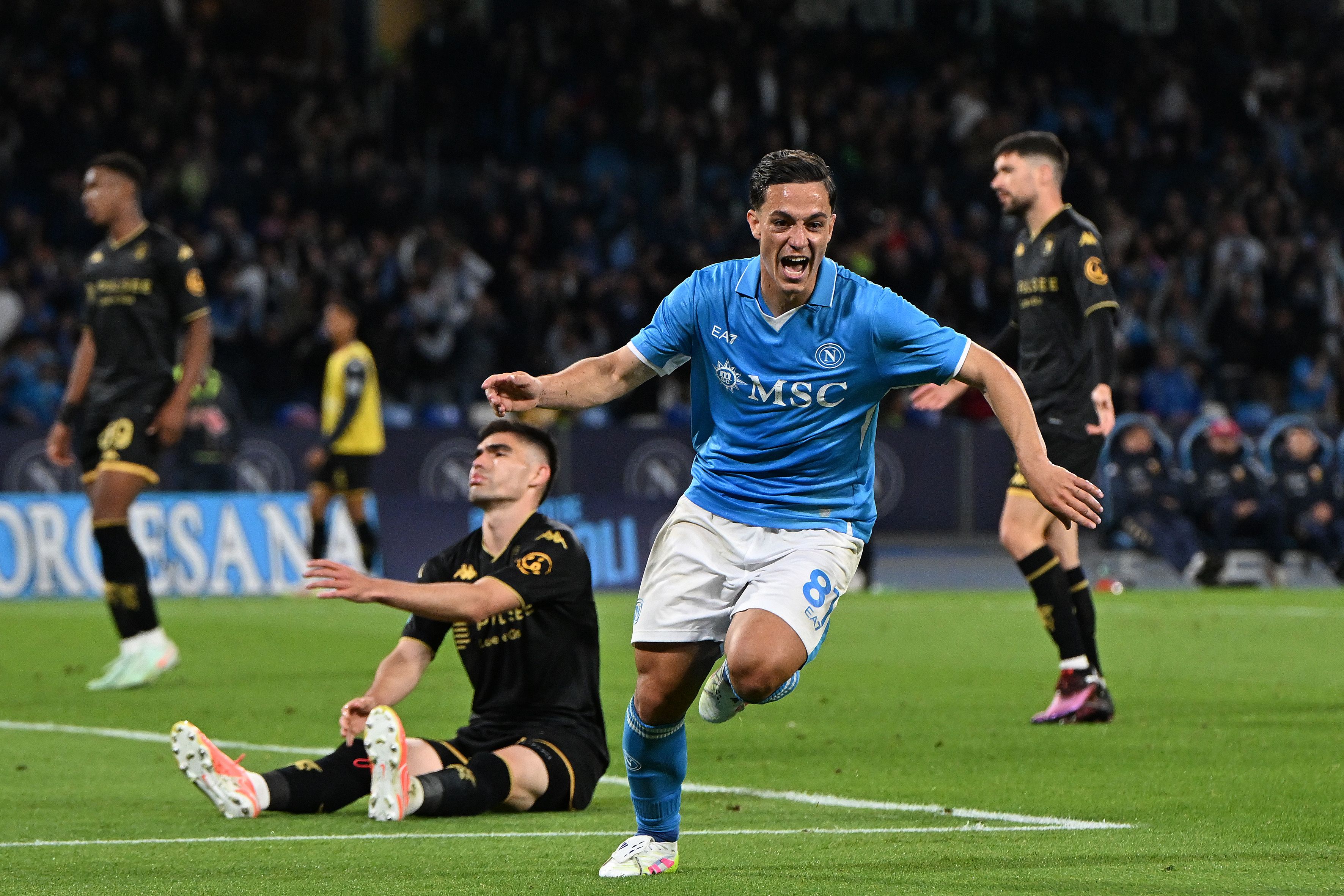 Diego Simeone closes in on new signing as Atletico Madrid and Napoli near agreement after €20m bid