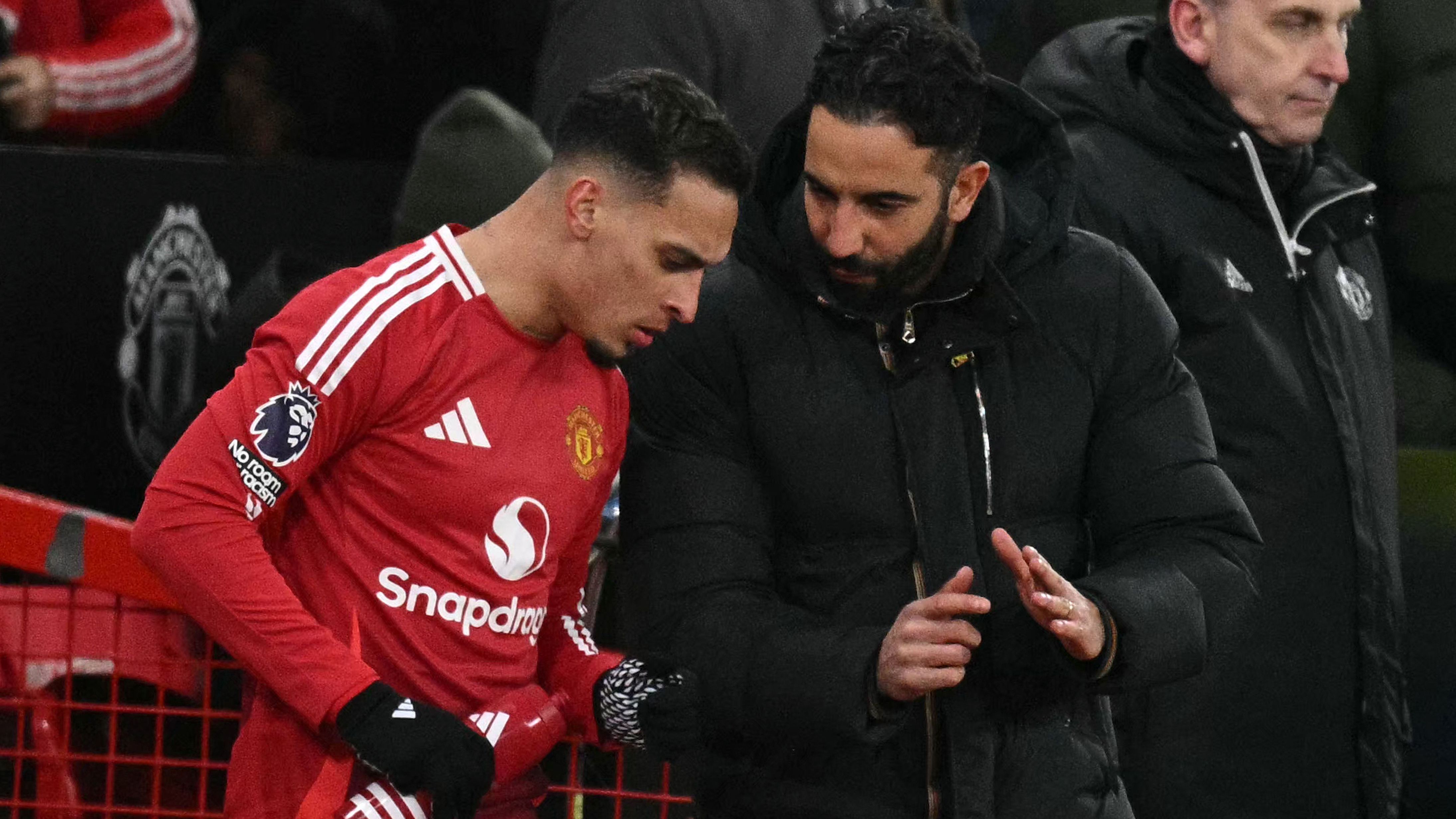 Man Utd receive two Antony approaches as Benfica join race to sign Brazilian amid Betis uncertainty