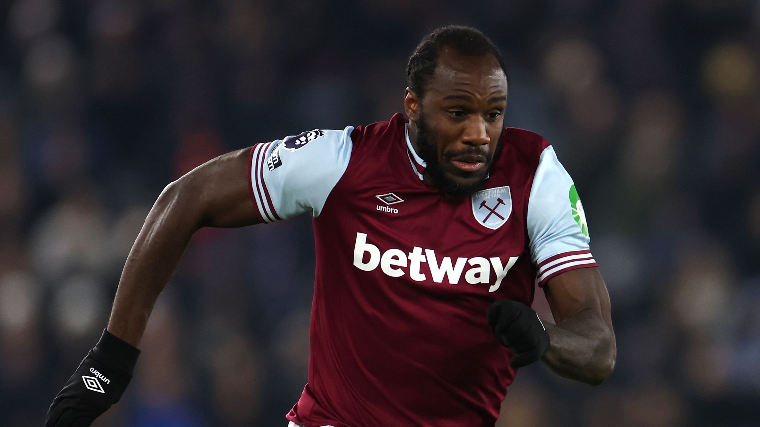 West Ham decide not to offer Michail Antonio a new contract as veteran striker's hopes of comeback from horror car crash dashed after Callum Wilson signing