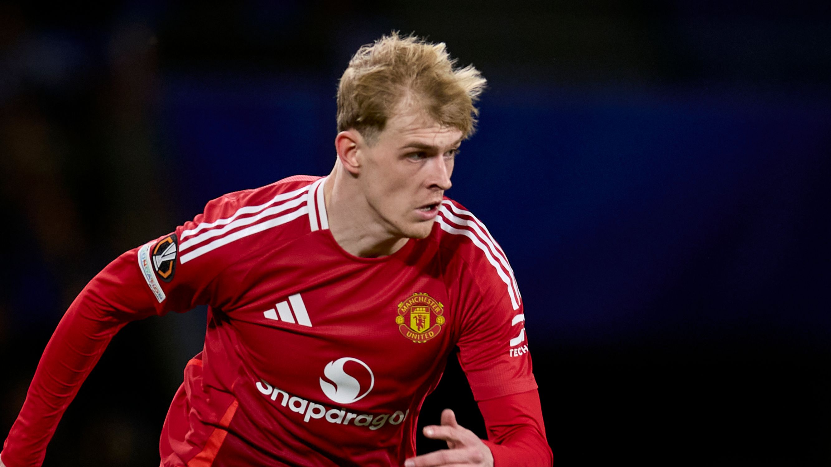 Toby Collyer in advanced talks to leave Man Utd for season-long loan with West Brom