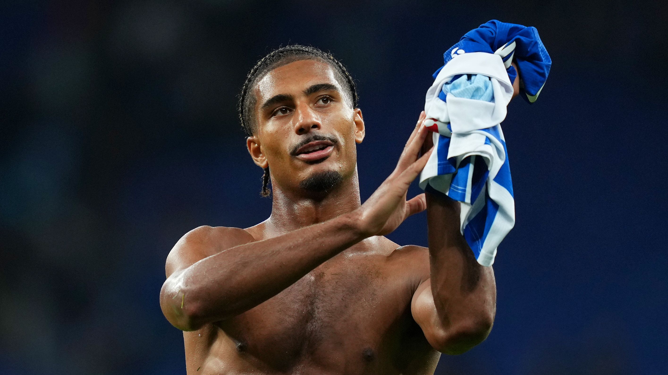 Erik ten Hag rejected as Sevilla defender chooses Inter over Bayer Leverkusen and Bournemouth transfer offers