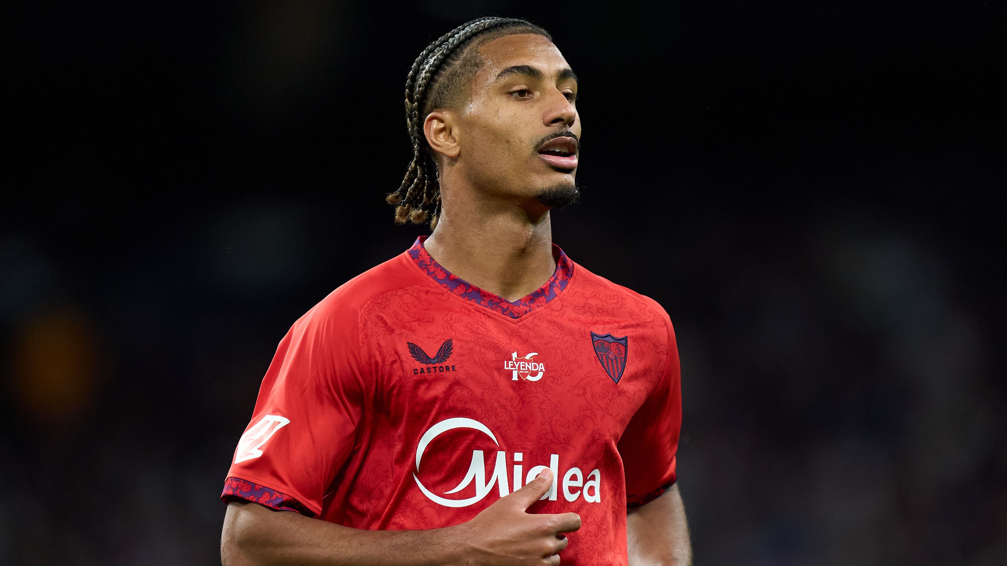 Erik ten Hag rejected as Sevilla defender chooses Inter over Bayer Leverkusen and Bournemouth transfer offers