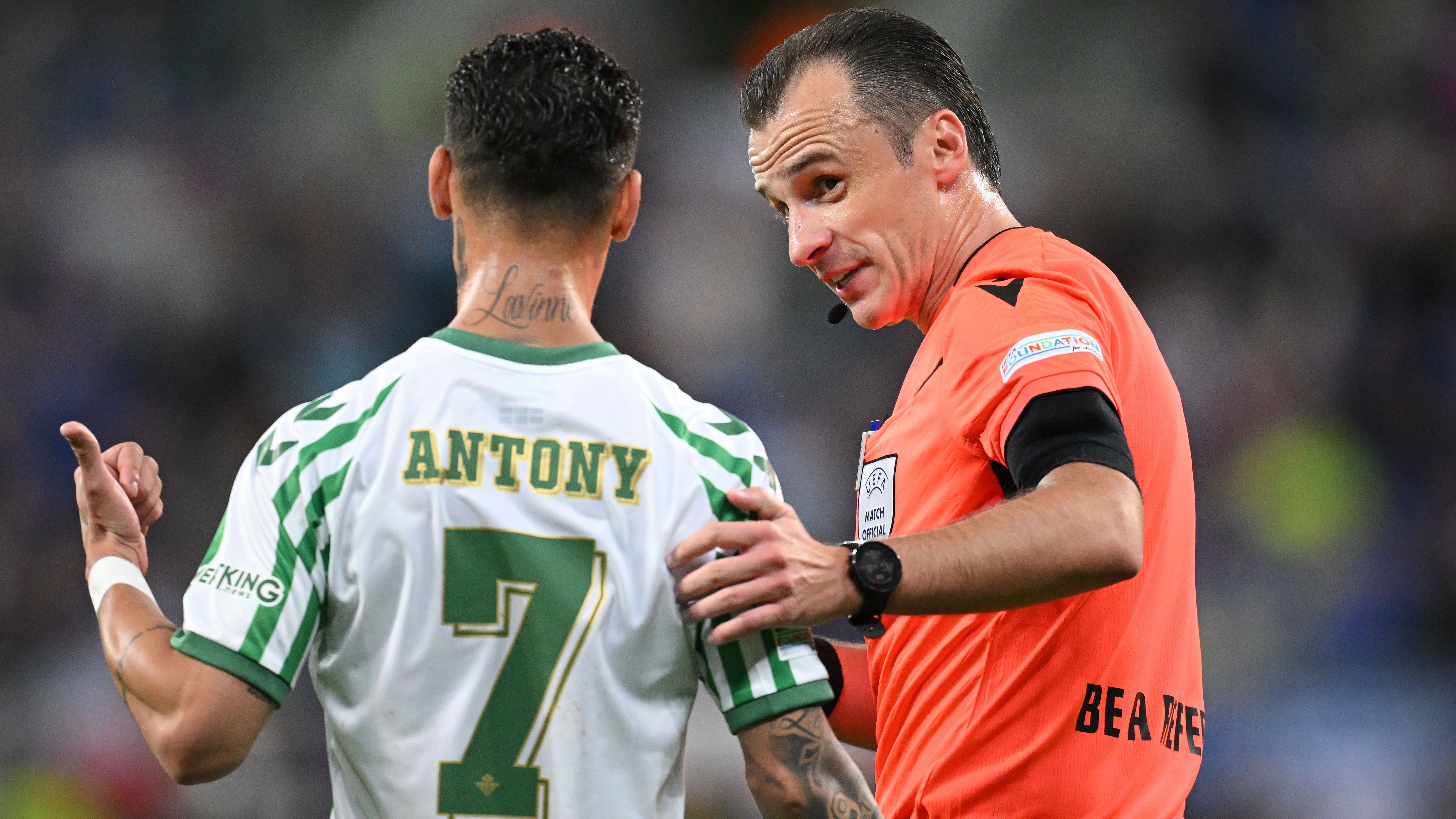 Real Betis make unspoken gesture for Antony as La Liga club continue to play waiting game for Man Utd outcast