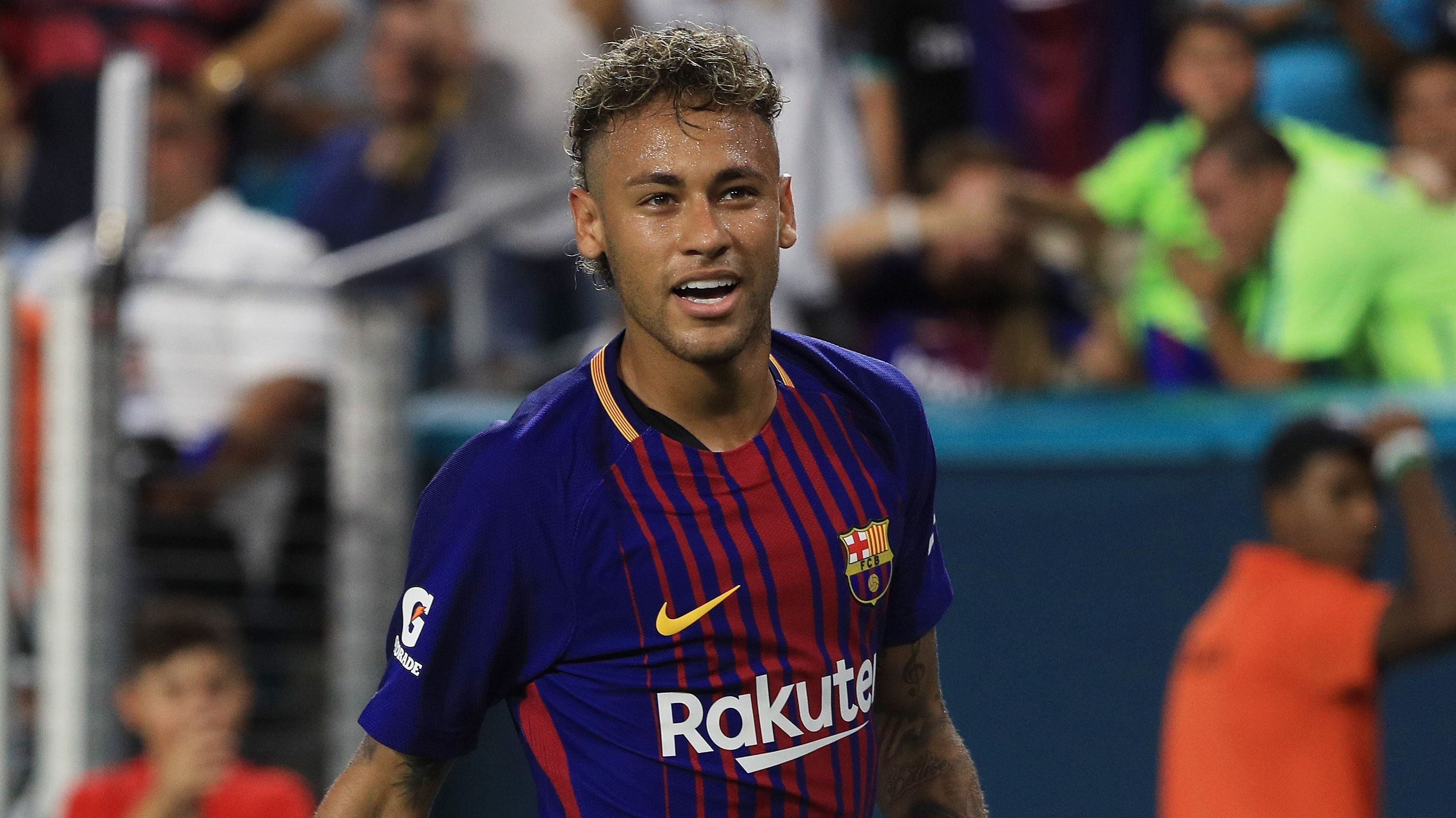 Barcelona accused of dodging taxes with €10m payment for allegedly 'non-existent' services in deal to sign €42m Brazilian flop