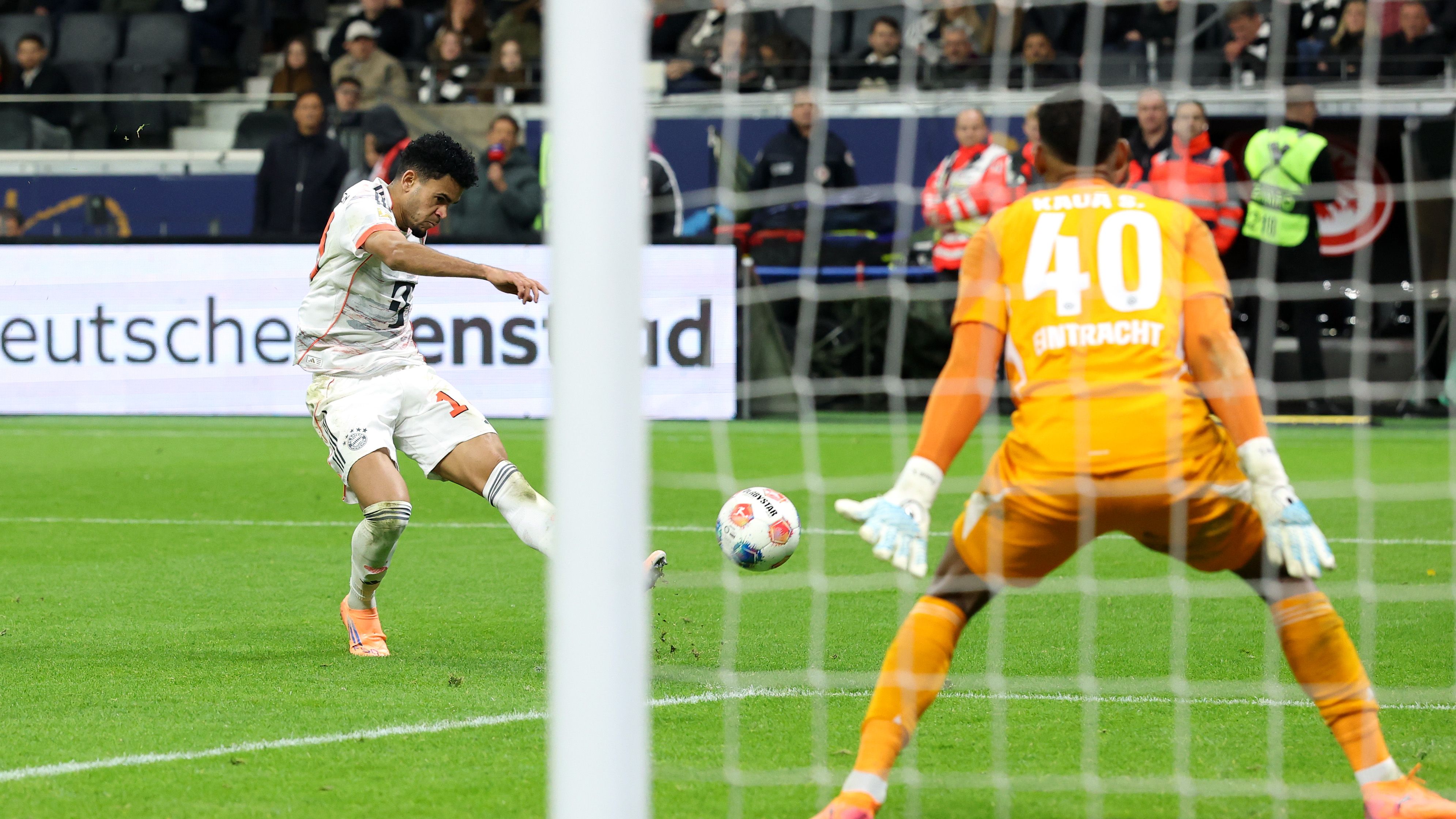 Winners and losers from around Europe's biggest leagues: Man Utd reject Rasmus Hojlund puts Napoli back on top of Serie A but Spanish champions Barcelona brought crashing down to earth