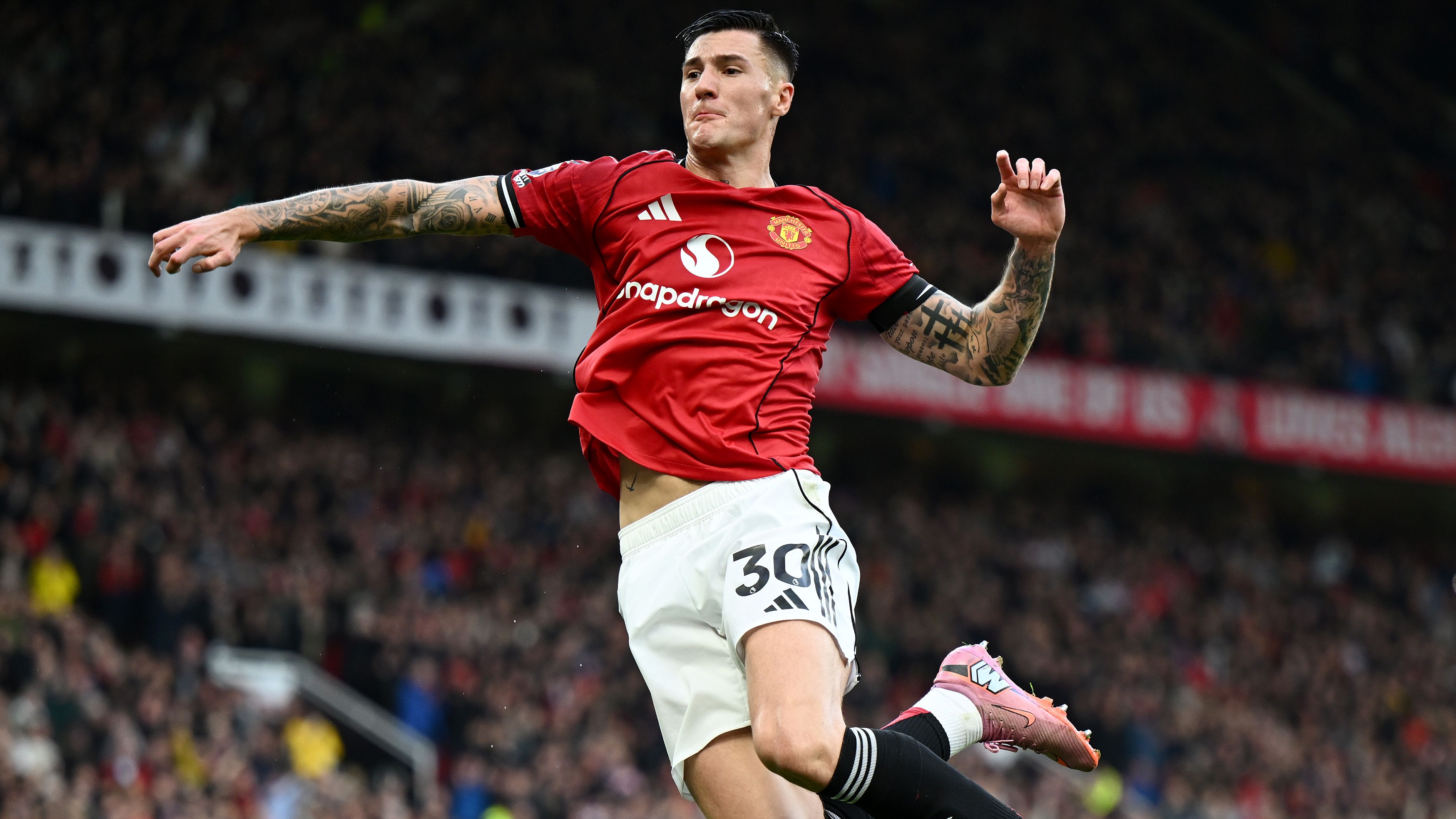 Man Utd player ratings vs Sunderland: Relief for Ruben Amorim! Mason Mount & Benjamin Sesko deliver as solid Senne Lammens does everything right on impressive debut