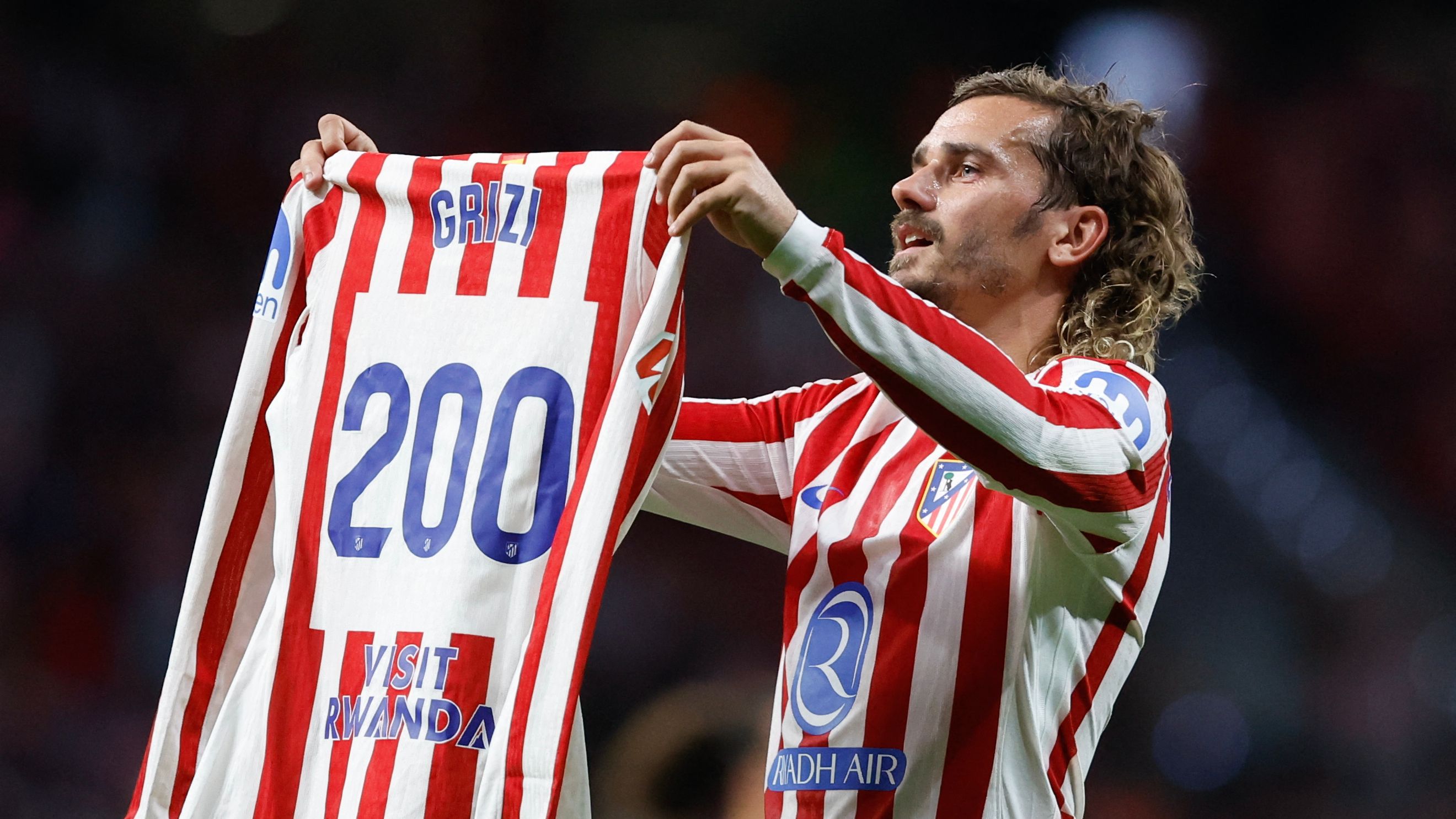 'It's crazy!' - Antoine Griezmann becomes first ever to reach 200 Atletico Madrid goals as coach Diego Simeone expresses love for forward and his 'ageless talent'