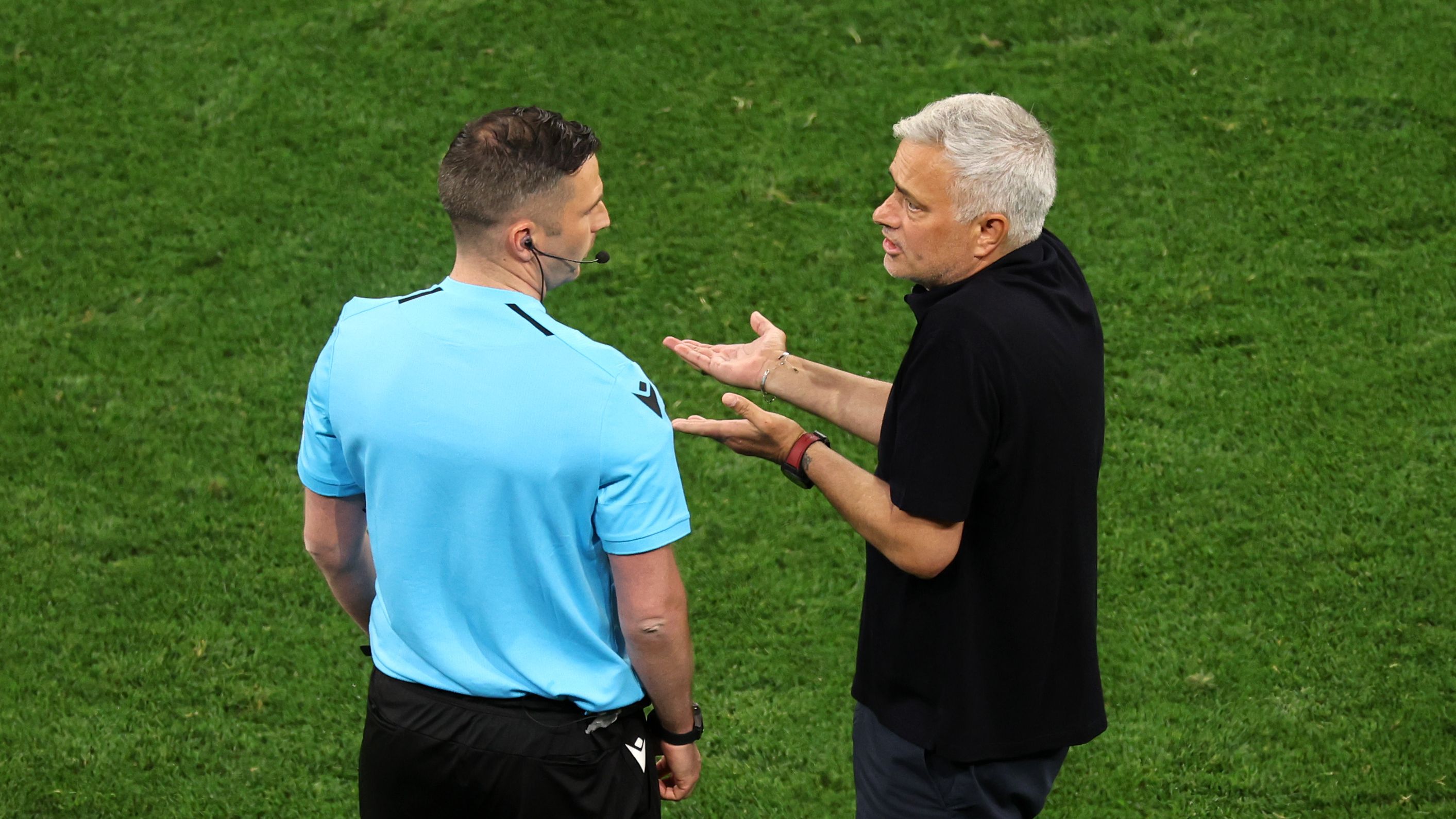 Jose Mourinho's last dance with Benfica: Chelsea legend must prove he can still cut it in the Champions League - starting with emotional return to fragile Blues